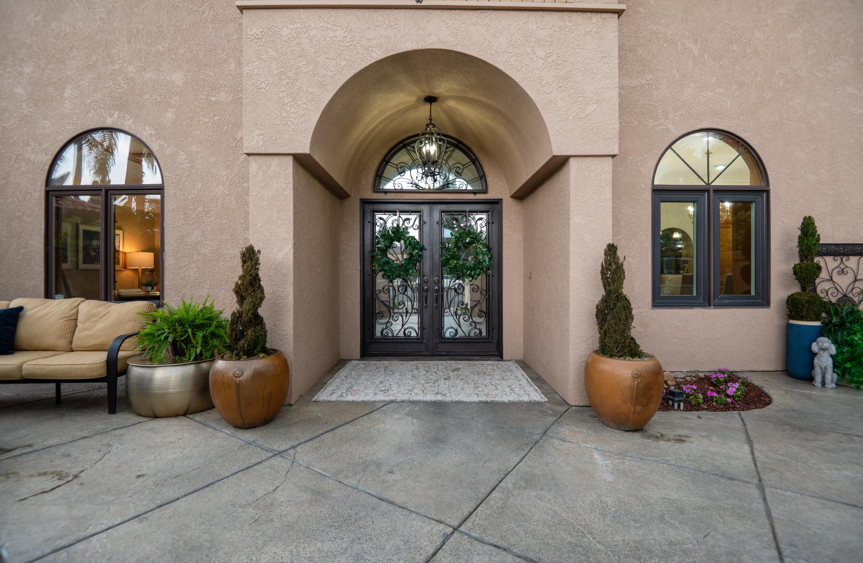 1617 N Aspen Ct, Visalia, CA 93291