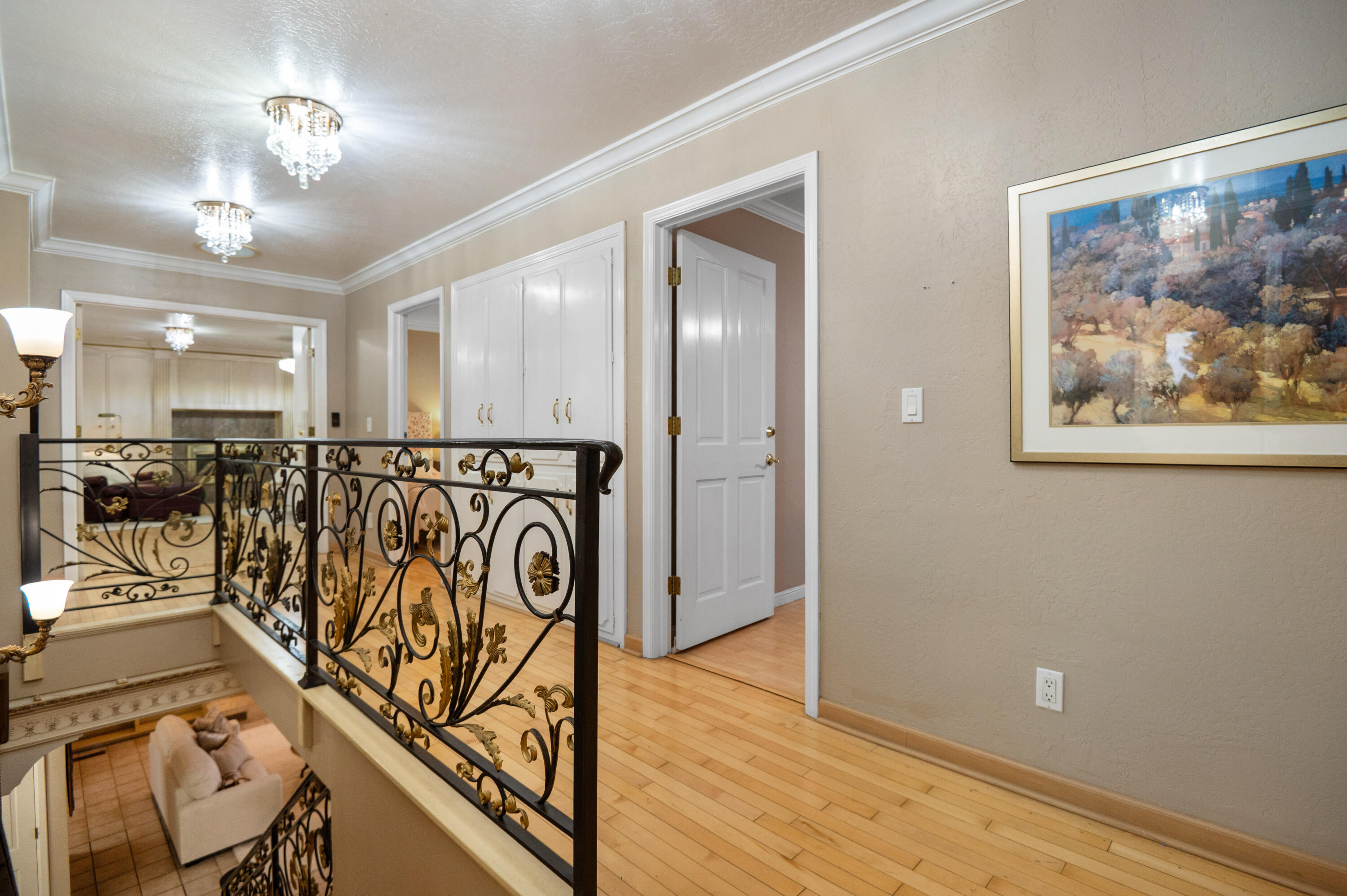 1617 N Aspen Ct, Visalia, CA 93291