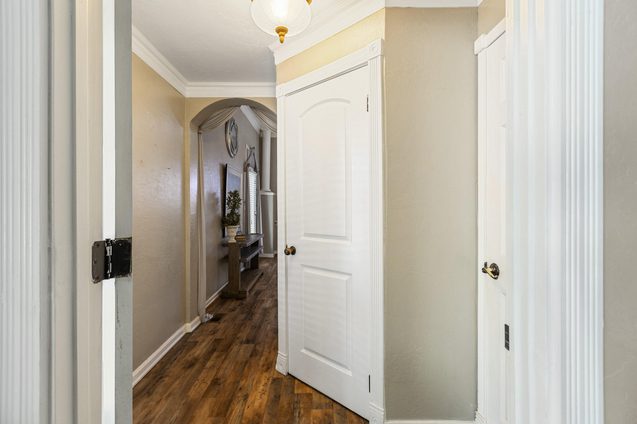 1617 N Aspen Ct, Visalia, CA 93291