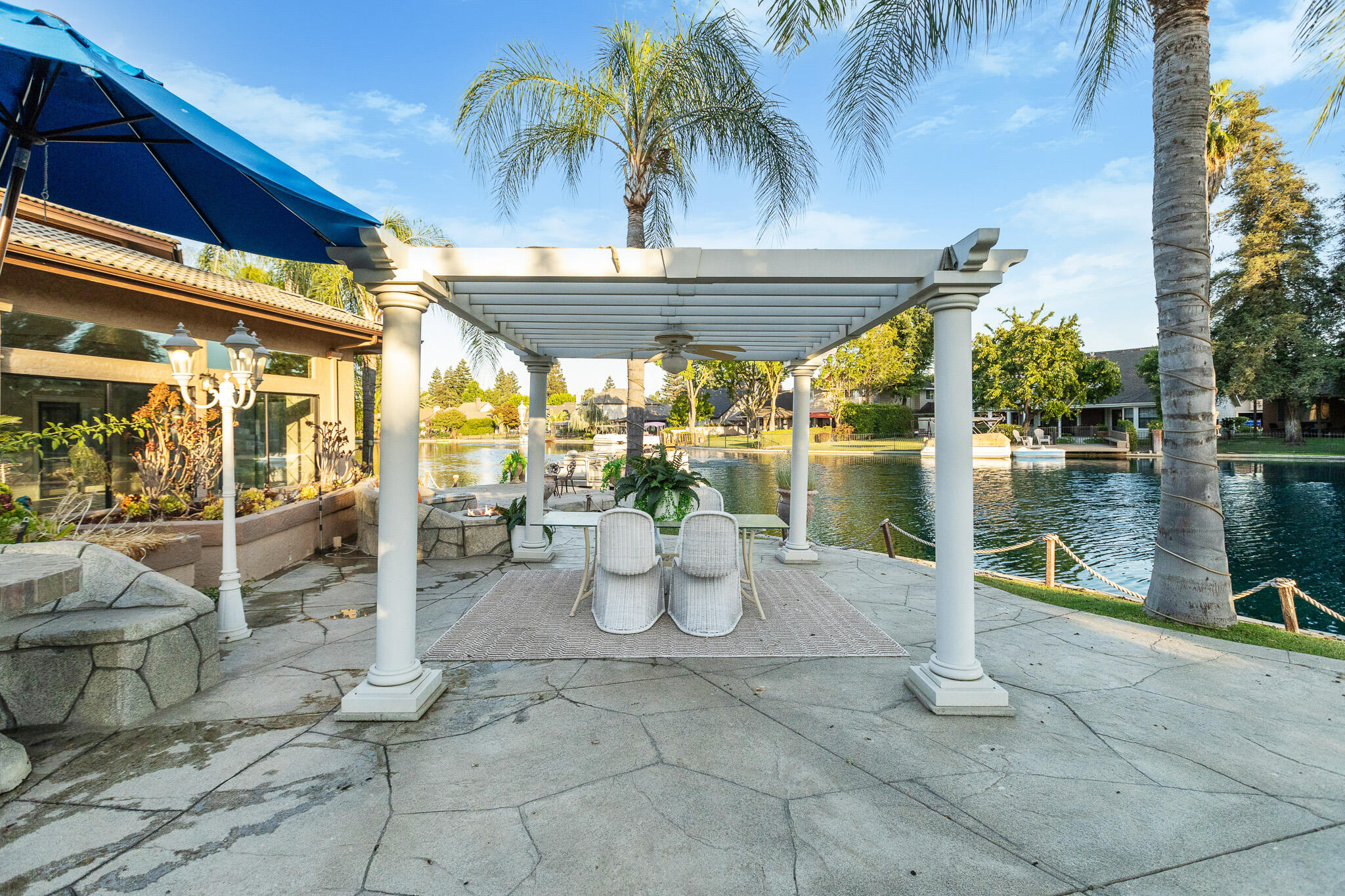 1617 N Aspen Ct, Visalia, CA 93291