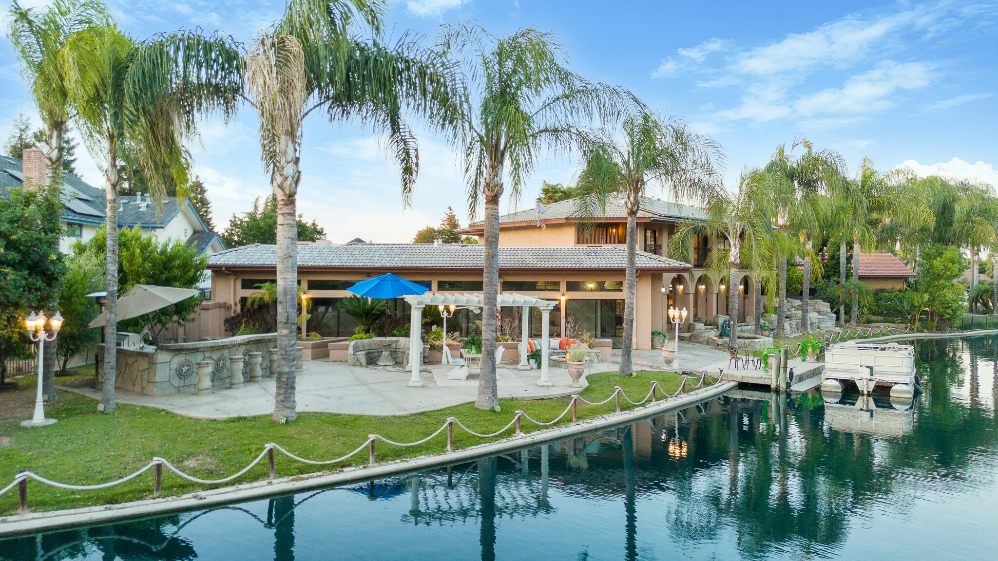 1617 N Aspen Ct, Visalia, CA 93291