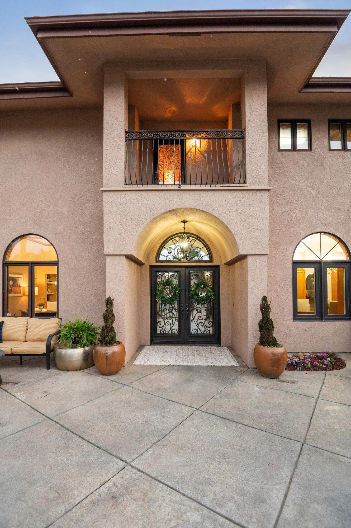 1617 N Aspen Ct, Visalia, CA 93291