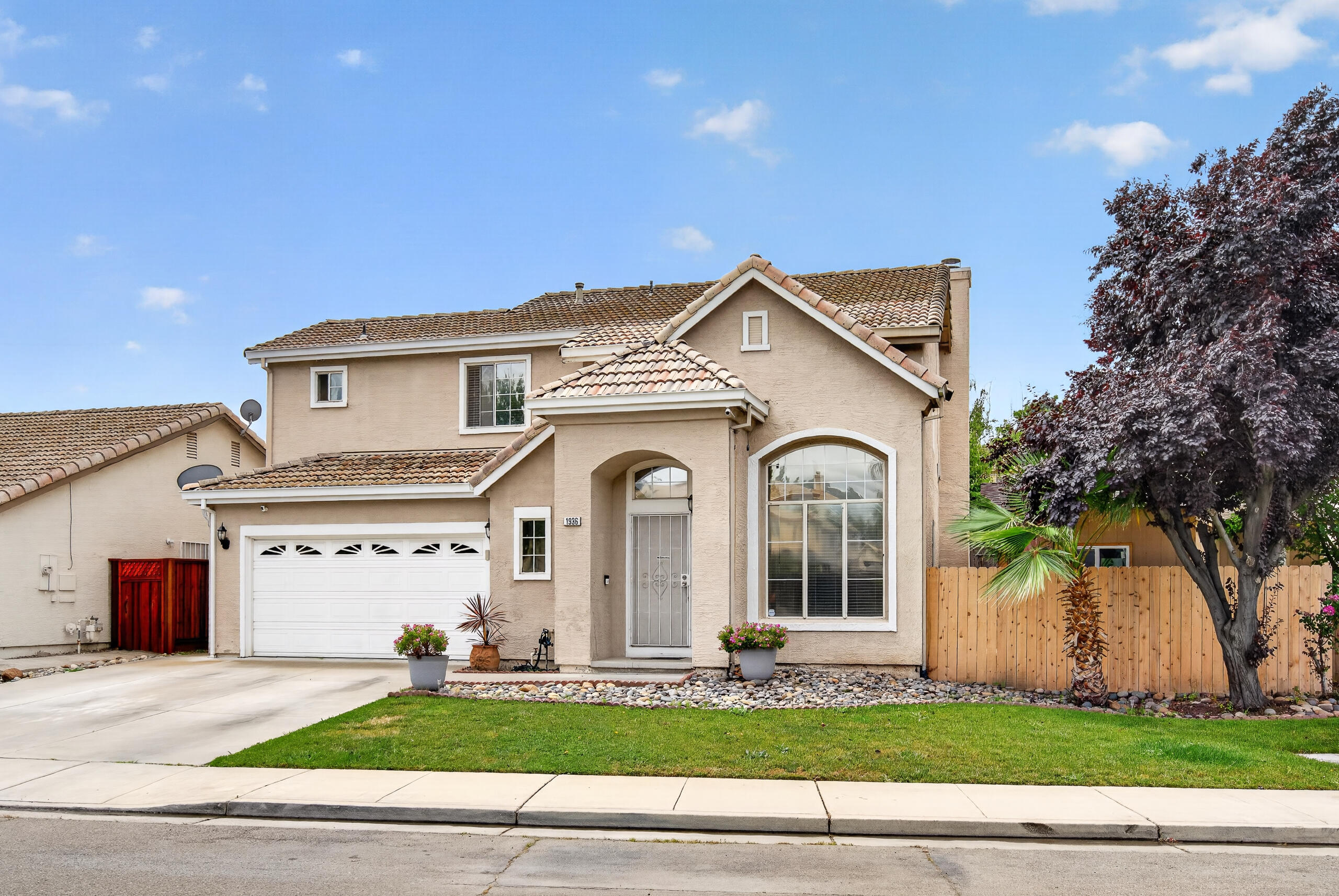 1936 Maplegrove Ln, Tracy, CA 95376
