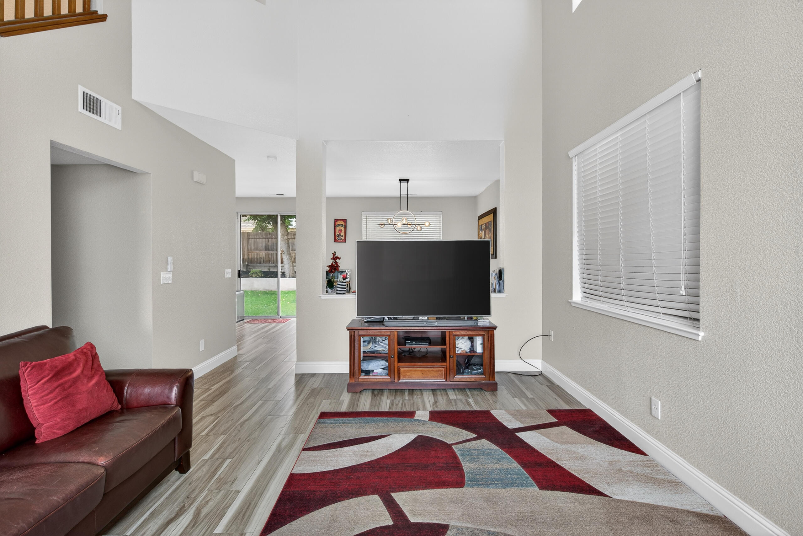 1936 Maplegrove Ln, Tracy, CA 95376