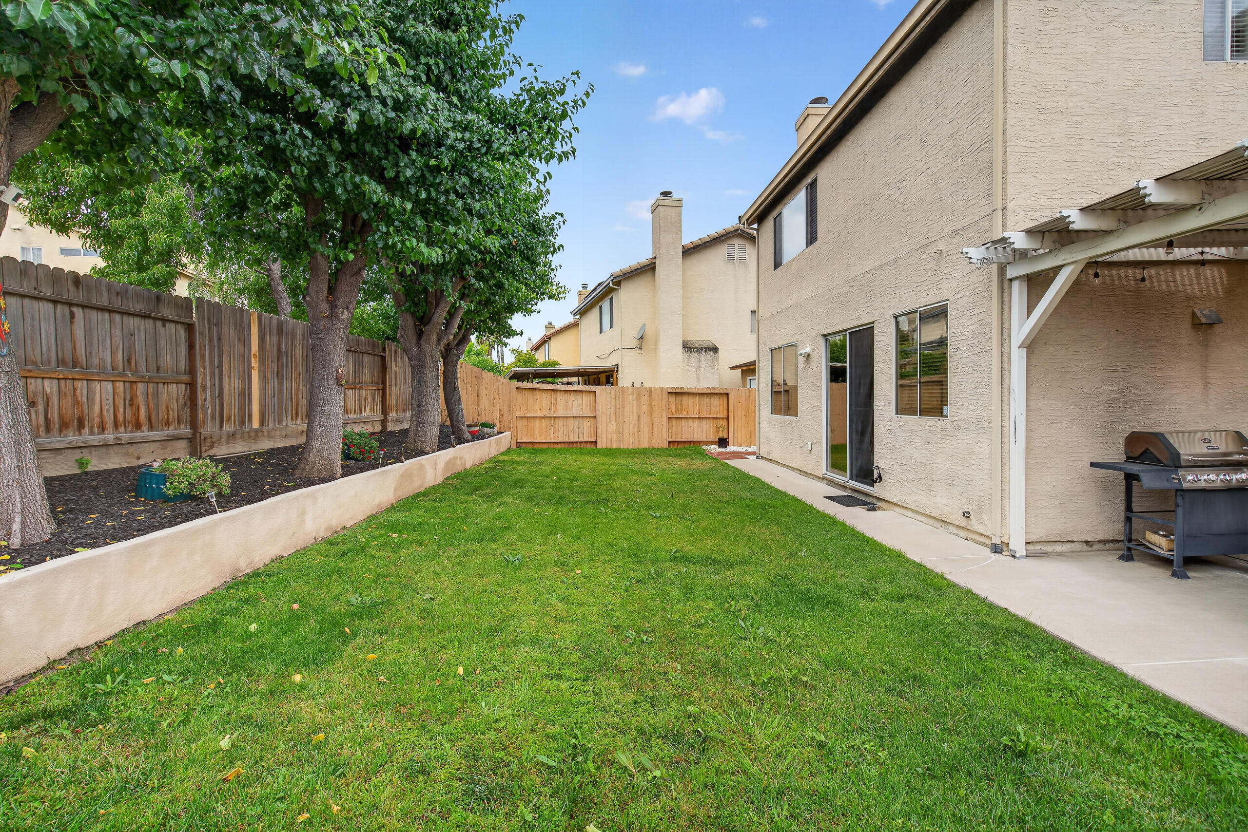1936 Maplegrove Ln, Tracy, CA 95376