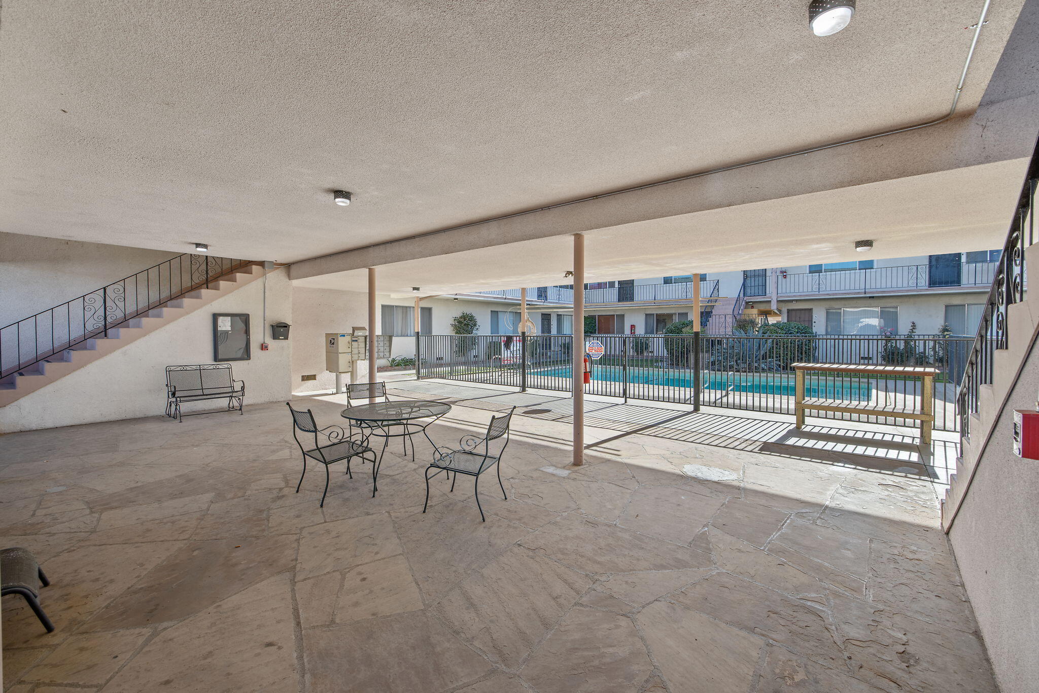 1411 S Divisadero St, Visalia, CA 93277