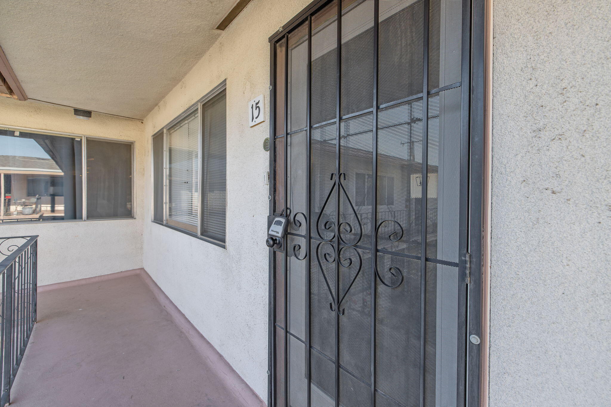 1411 S Divisadero St, Visalia, CA 93277