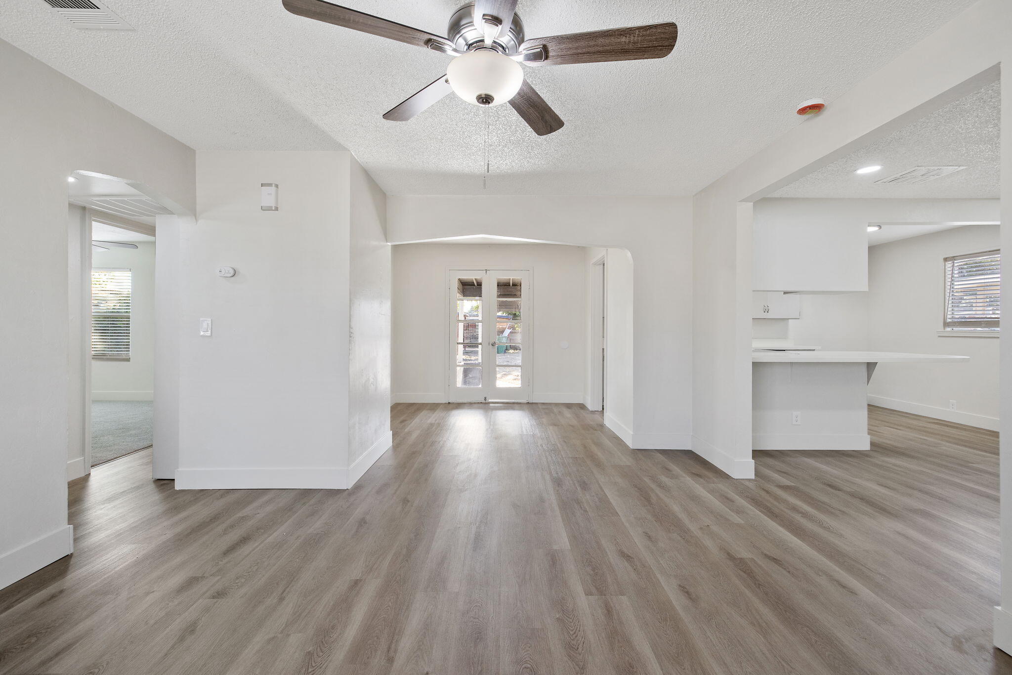 217 N Lincoln St, Coalinga, CA 93210