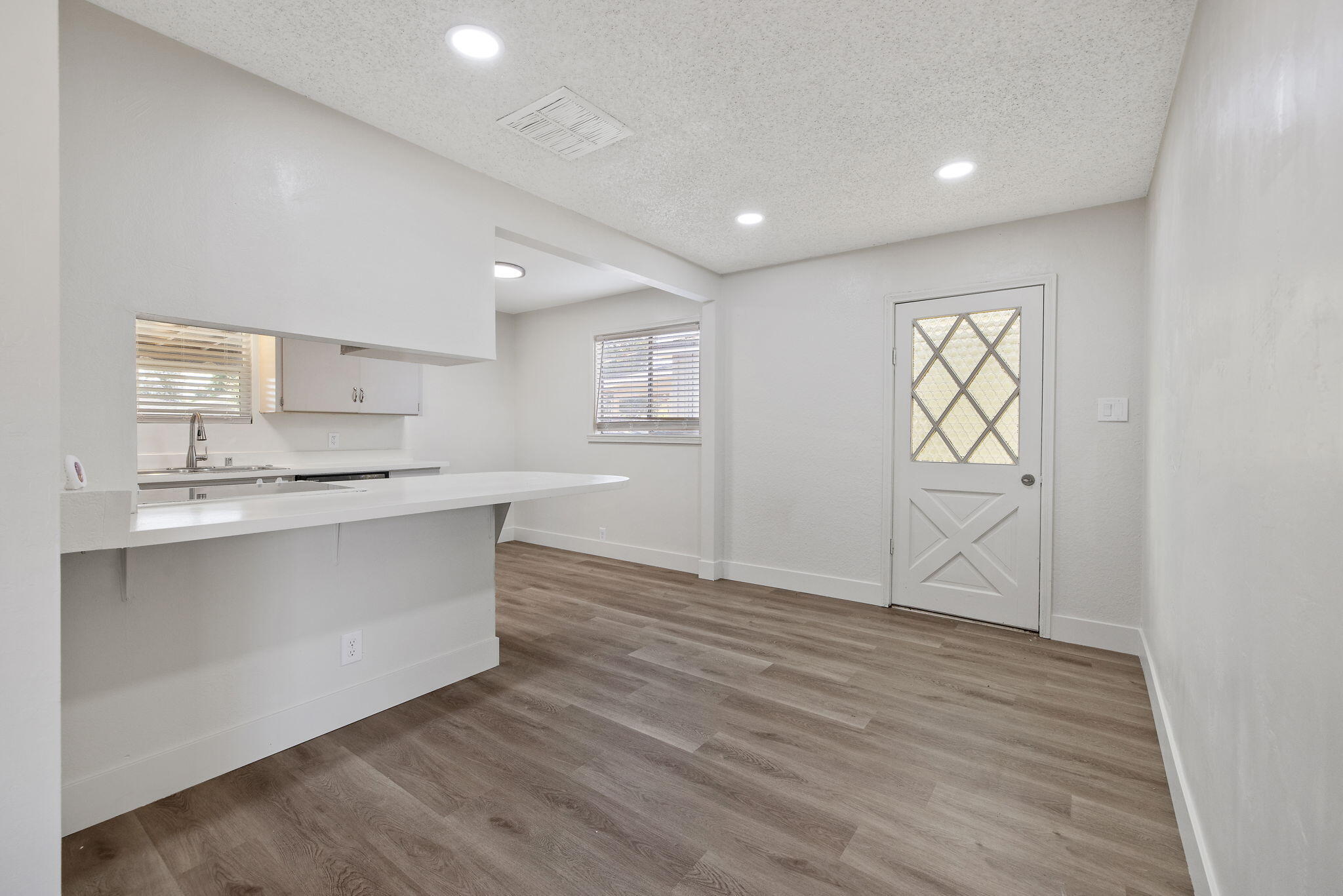 217 N Lincoln St, Coalinga, CA 93210