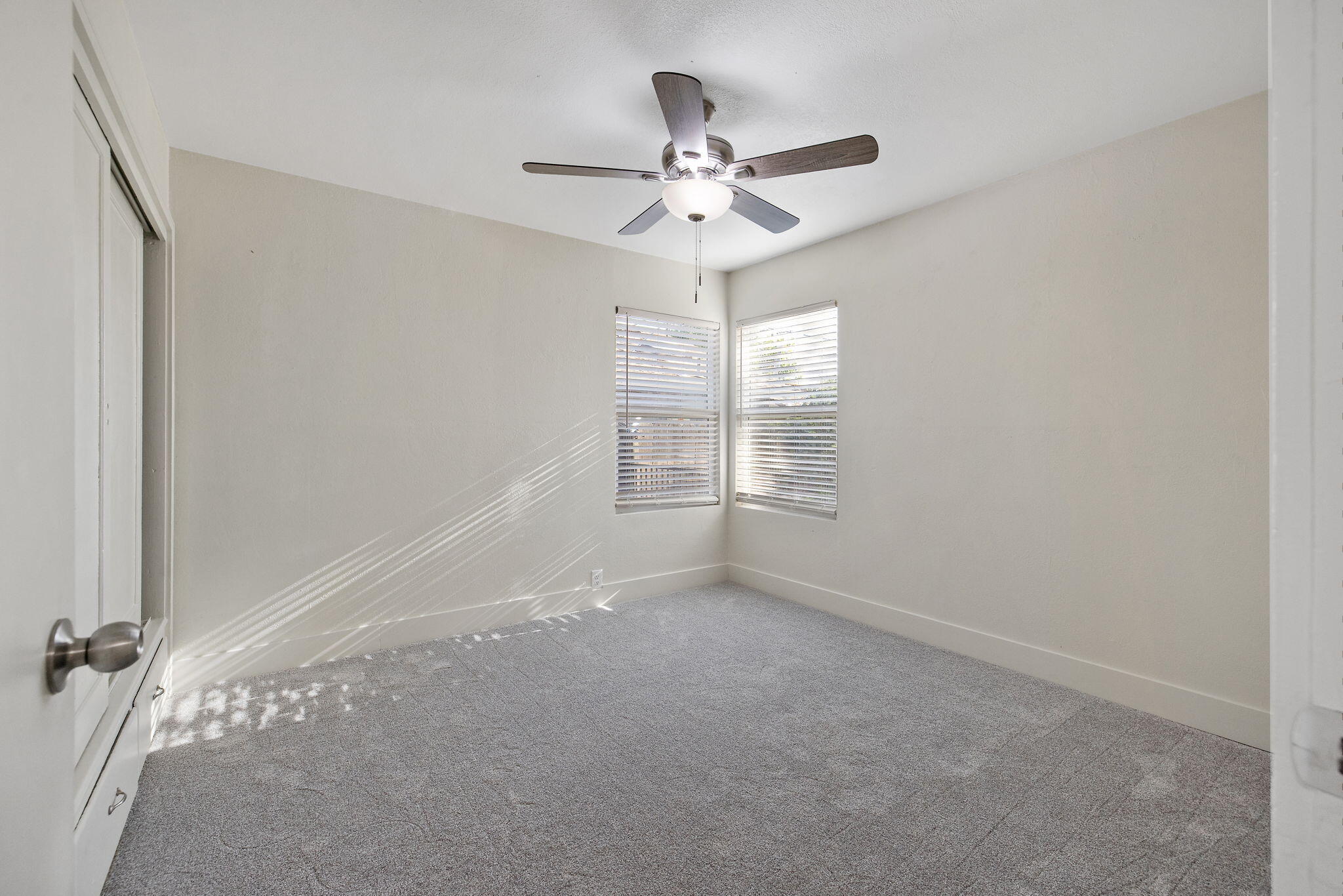 217 N Lincoln St, Coalinga, CA 93210