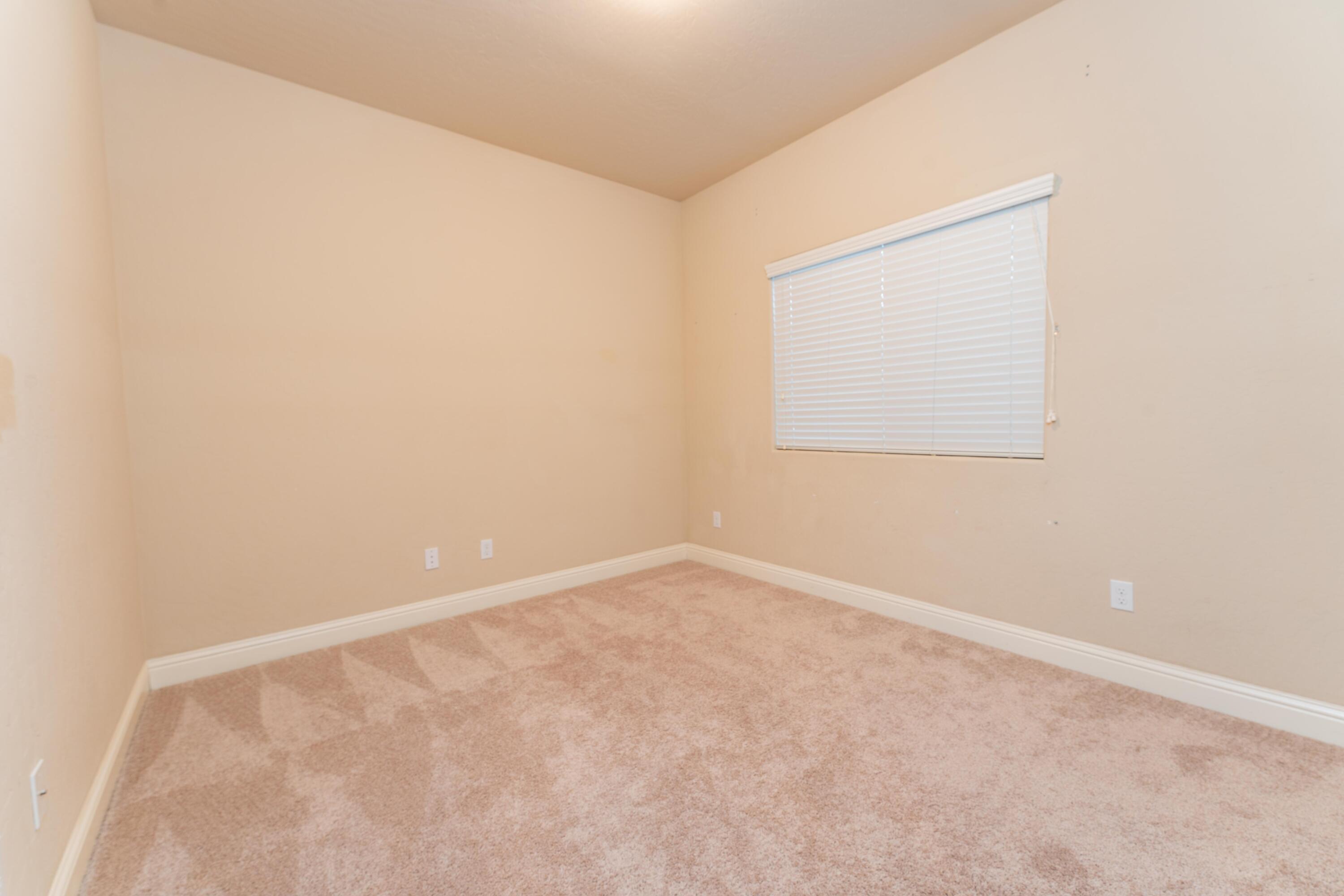 6162 E Farrin Ave, Fresno, CA 93727
