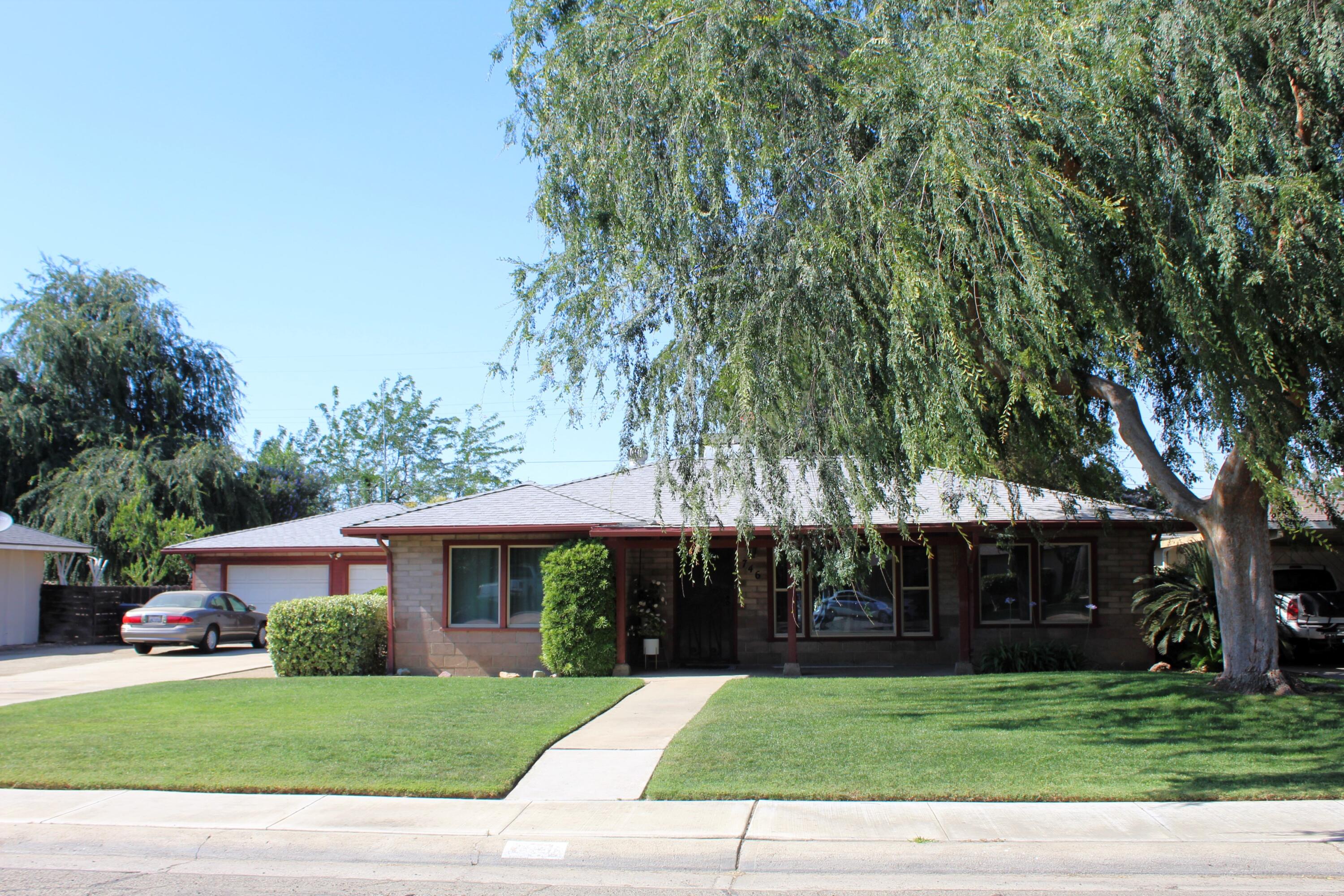 746 W Belleview Ave, Porterville, CA 93257