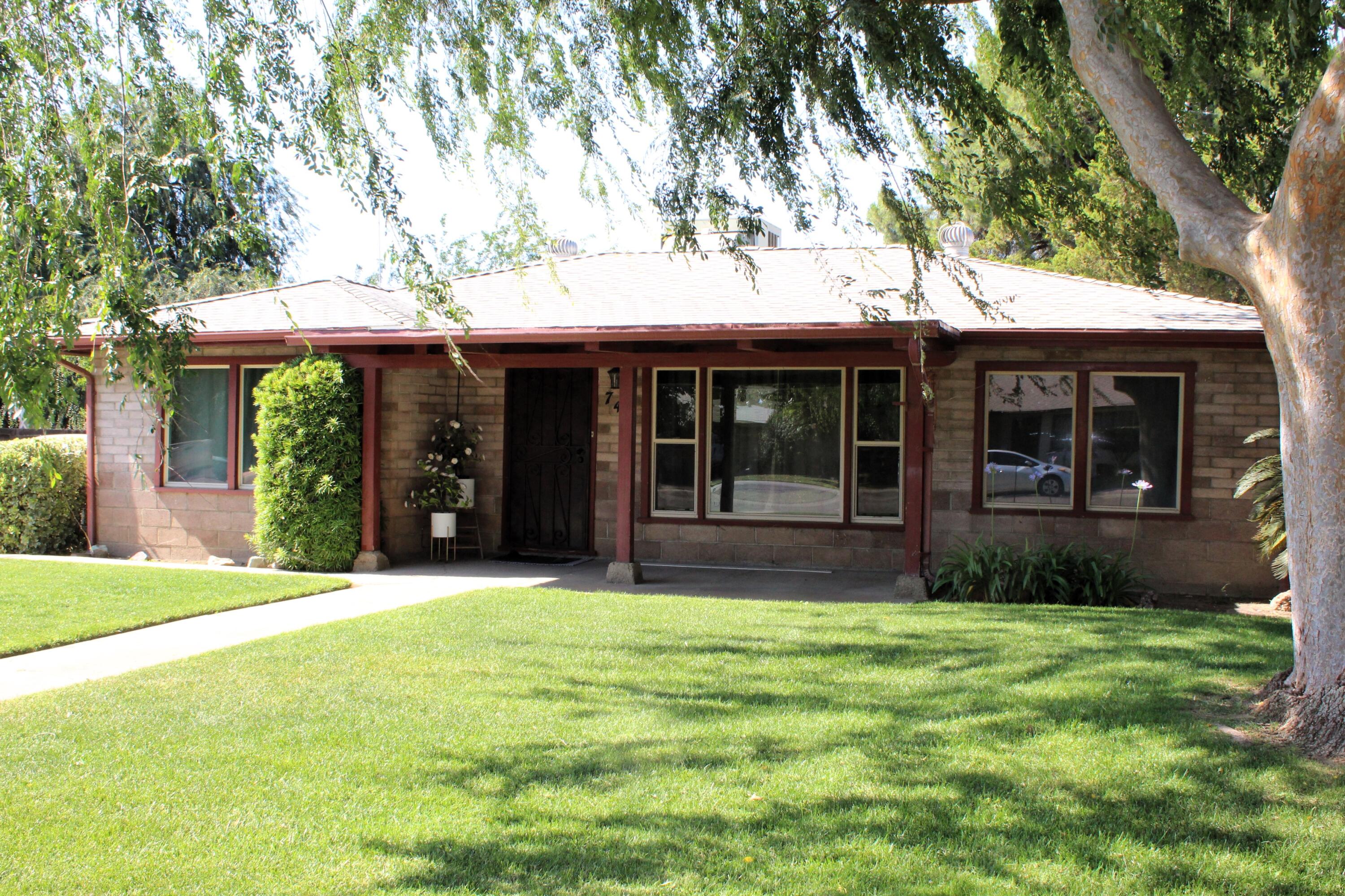746 W Belleview Ave, Porterville, CA 93257