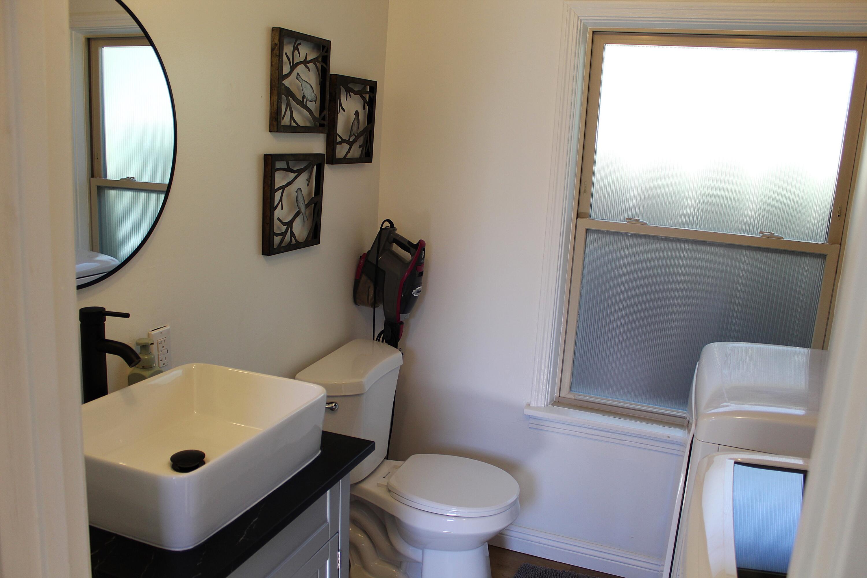 746 W Belleview Ave, Porterville, CA 93257