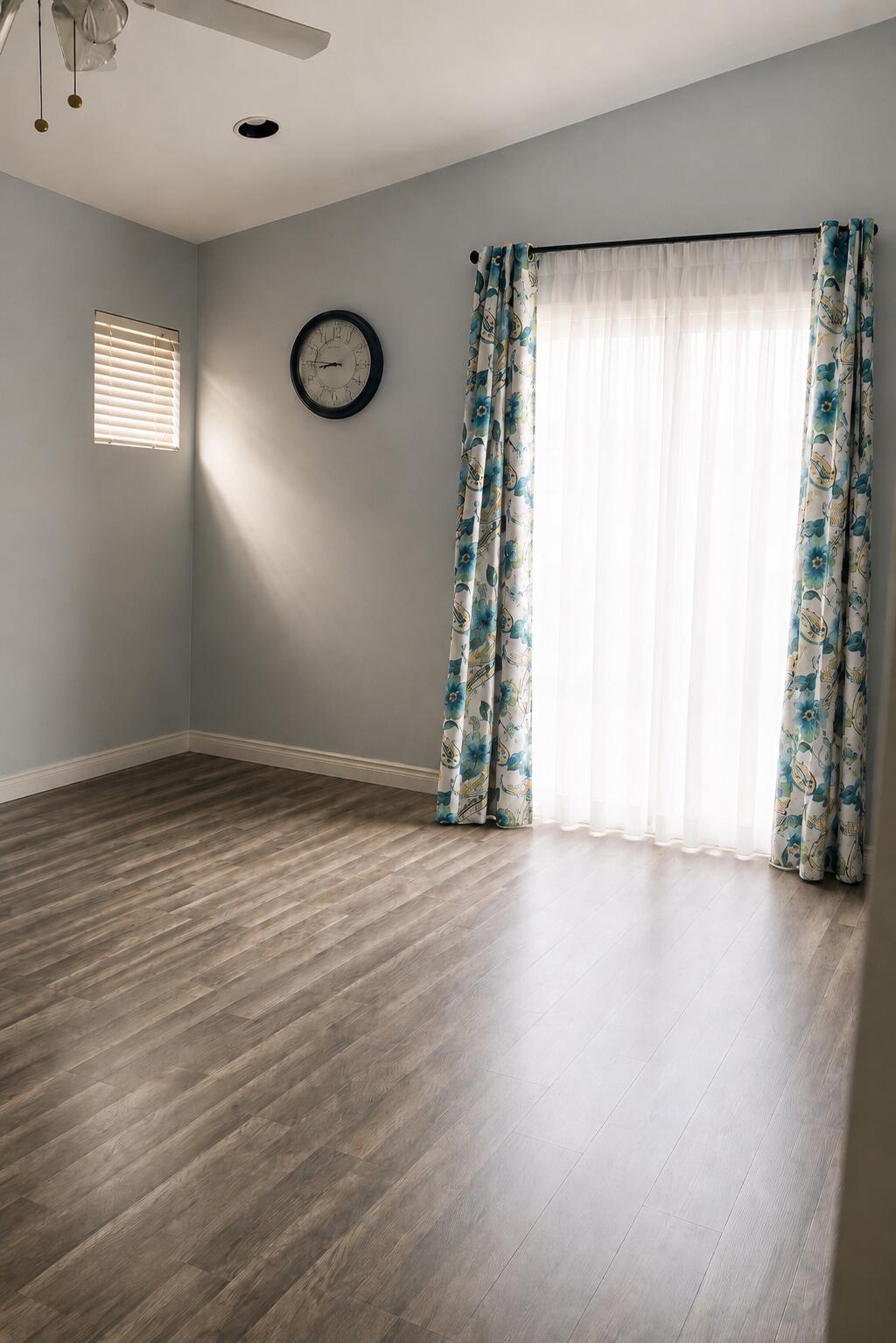 1344 E Parkview Ct, Visalia, CA 93292
