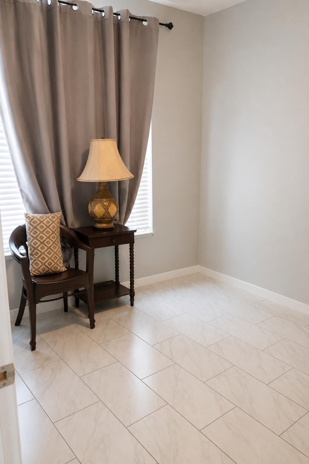 1344 E Parkview Ct, Visalia, CA 93292