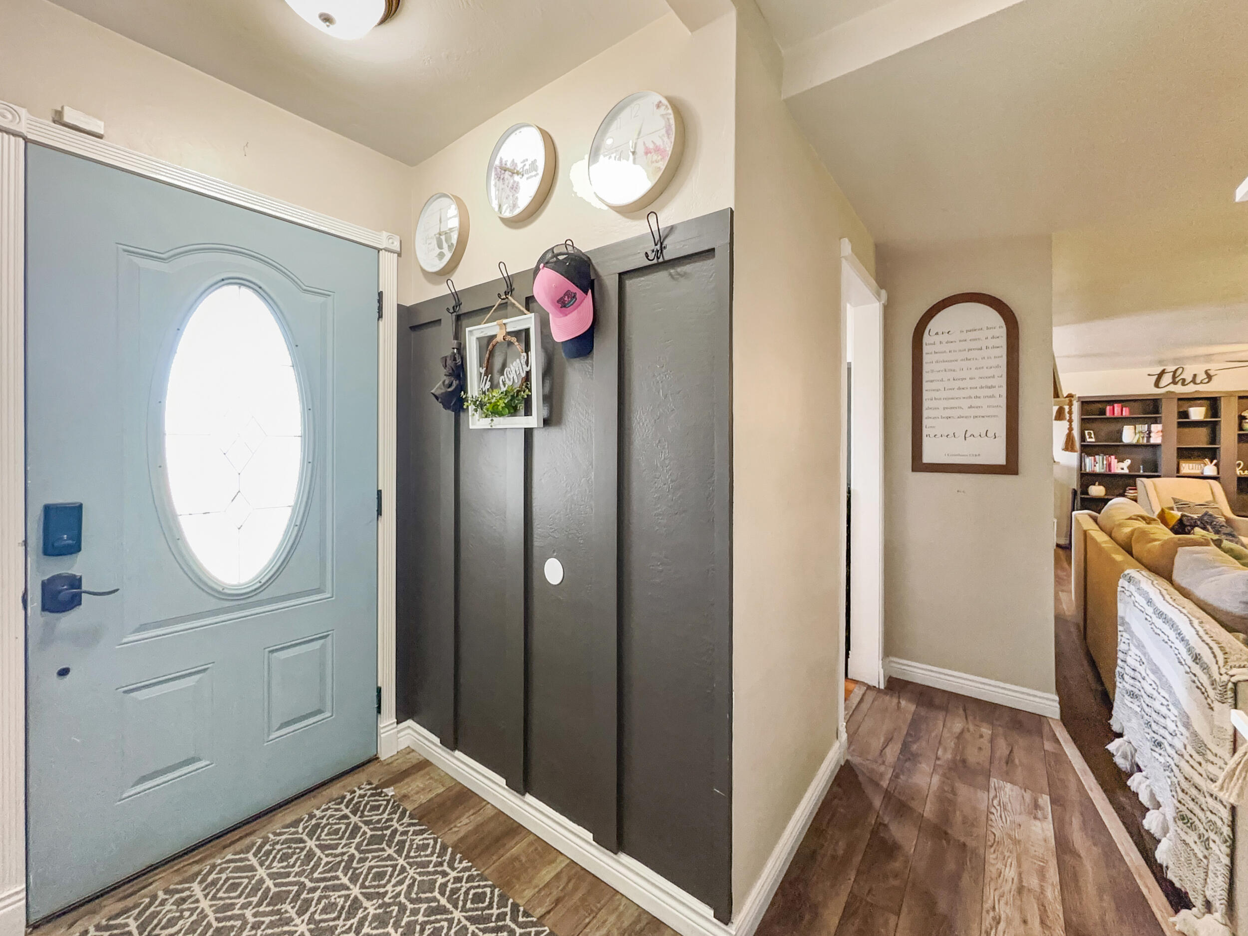 947 Cardoza Dr, Tulare, CA 93274
