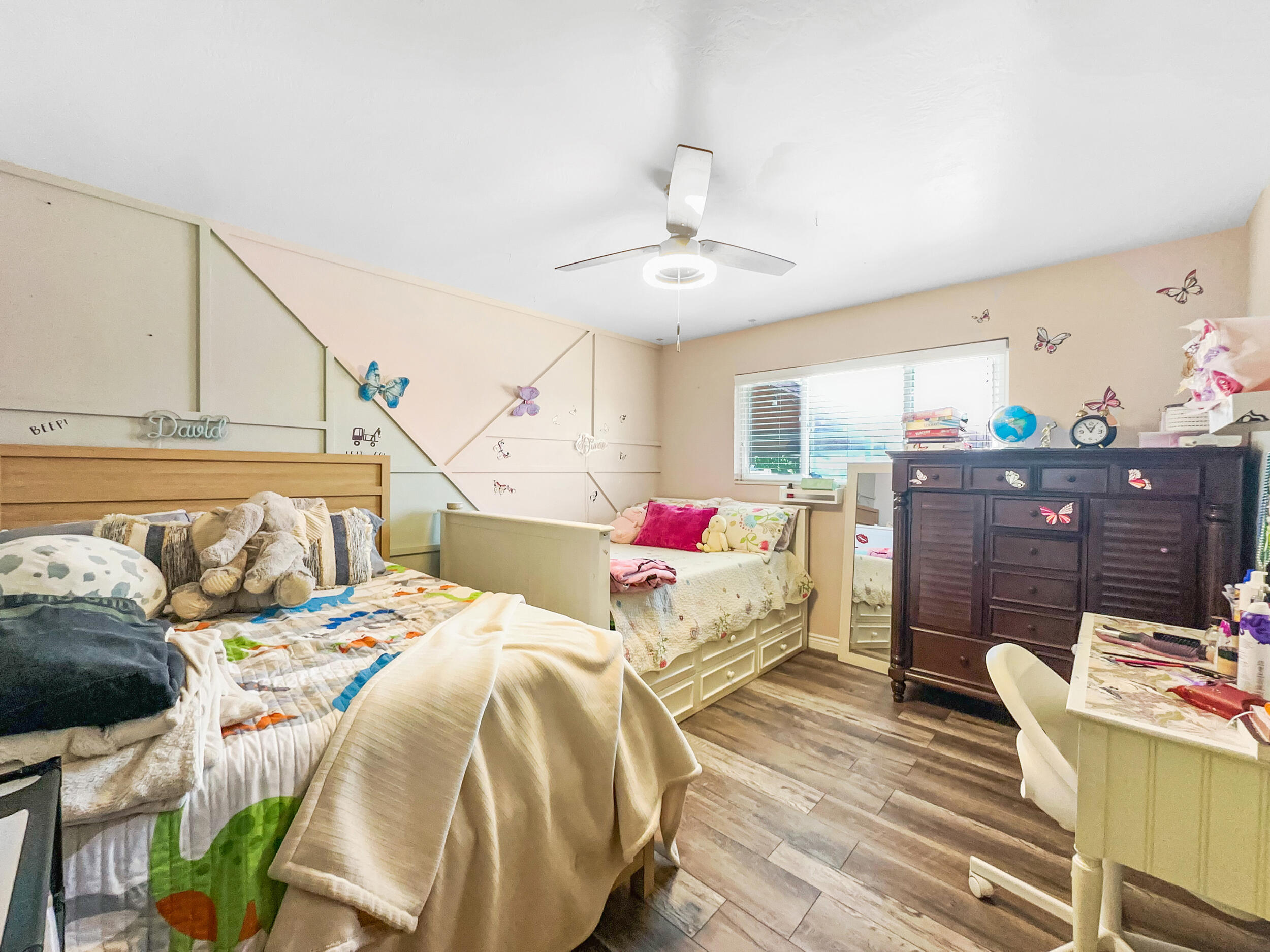 947 Cardoza Dr, Tulare, CA 93274