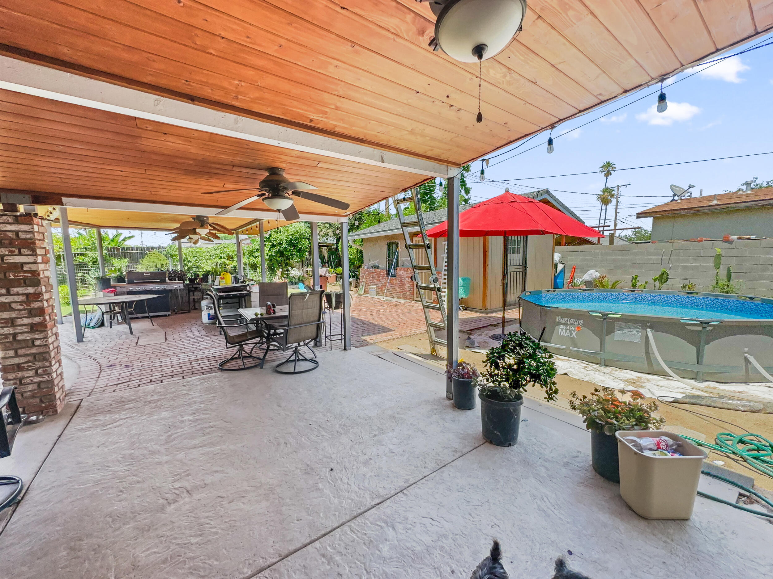 947 Cardoza Dr, Tulare, CA 93274