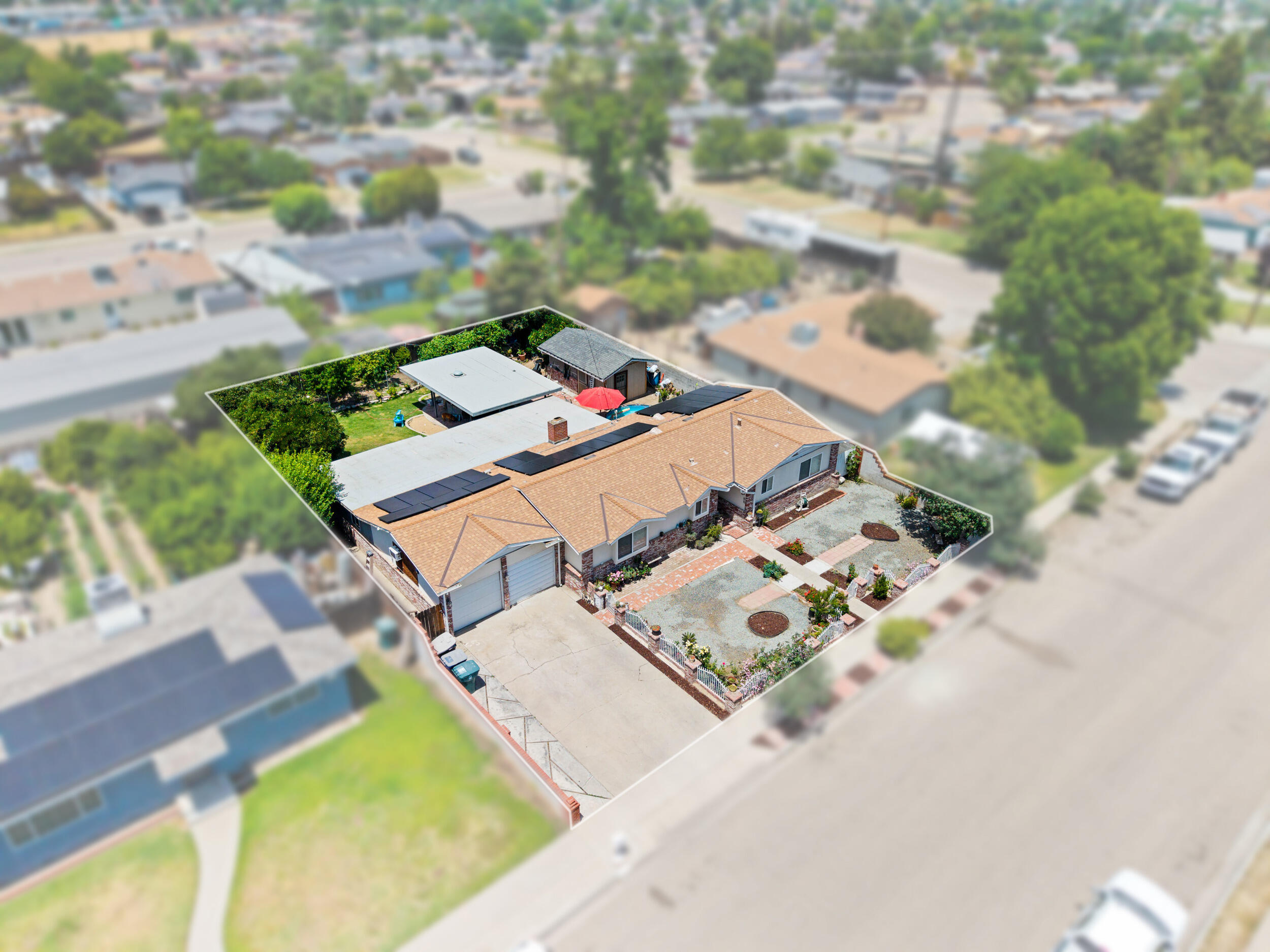947 Cardoza Dr, Tulare, CA 93274