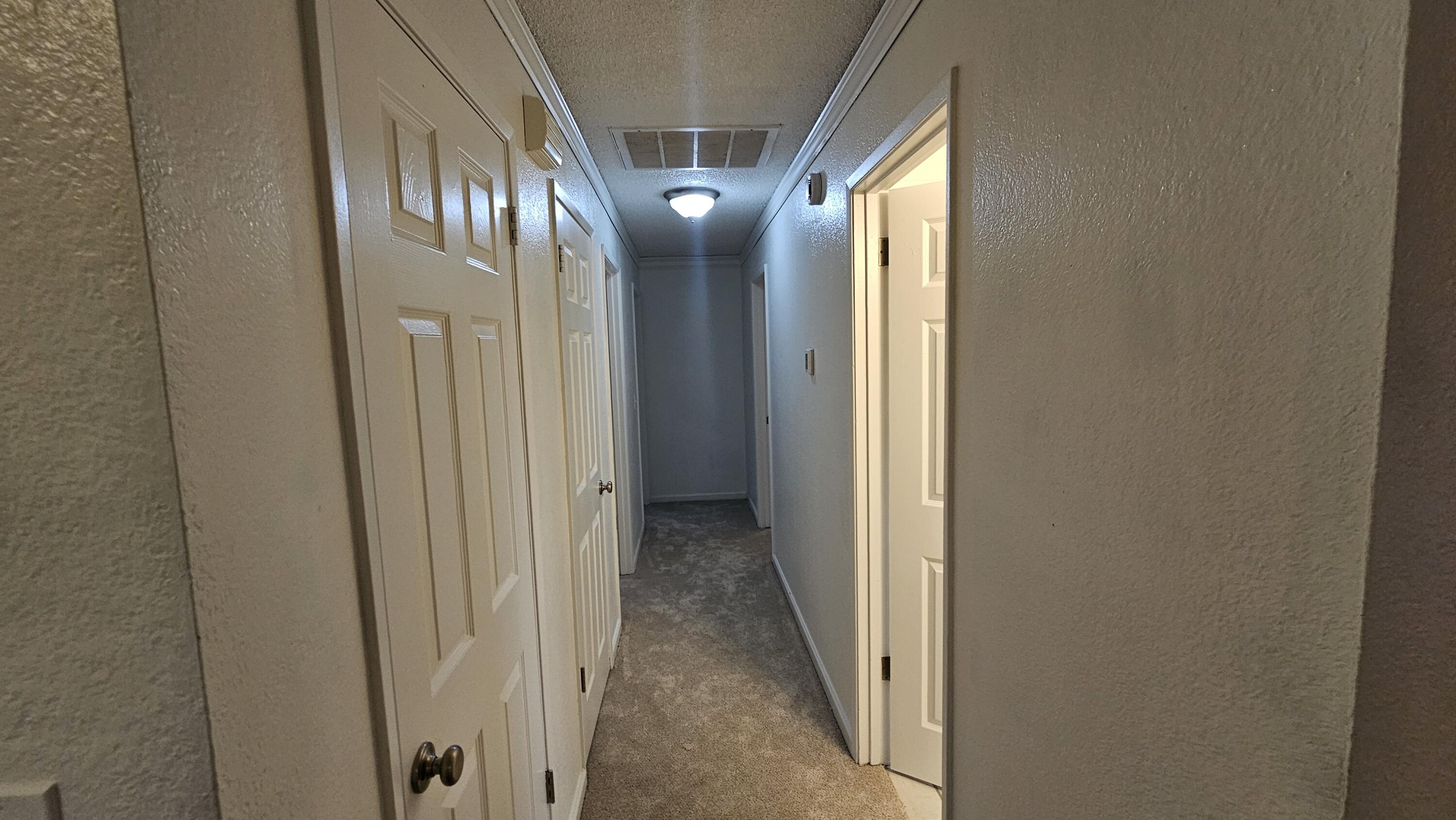 3211 S Vickie Ct, Visalia, CA 93277