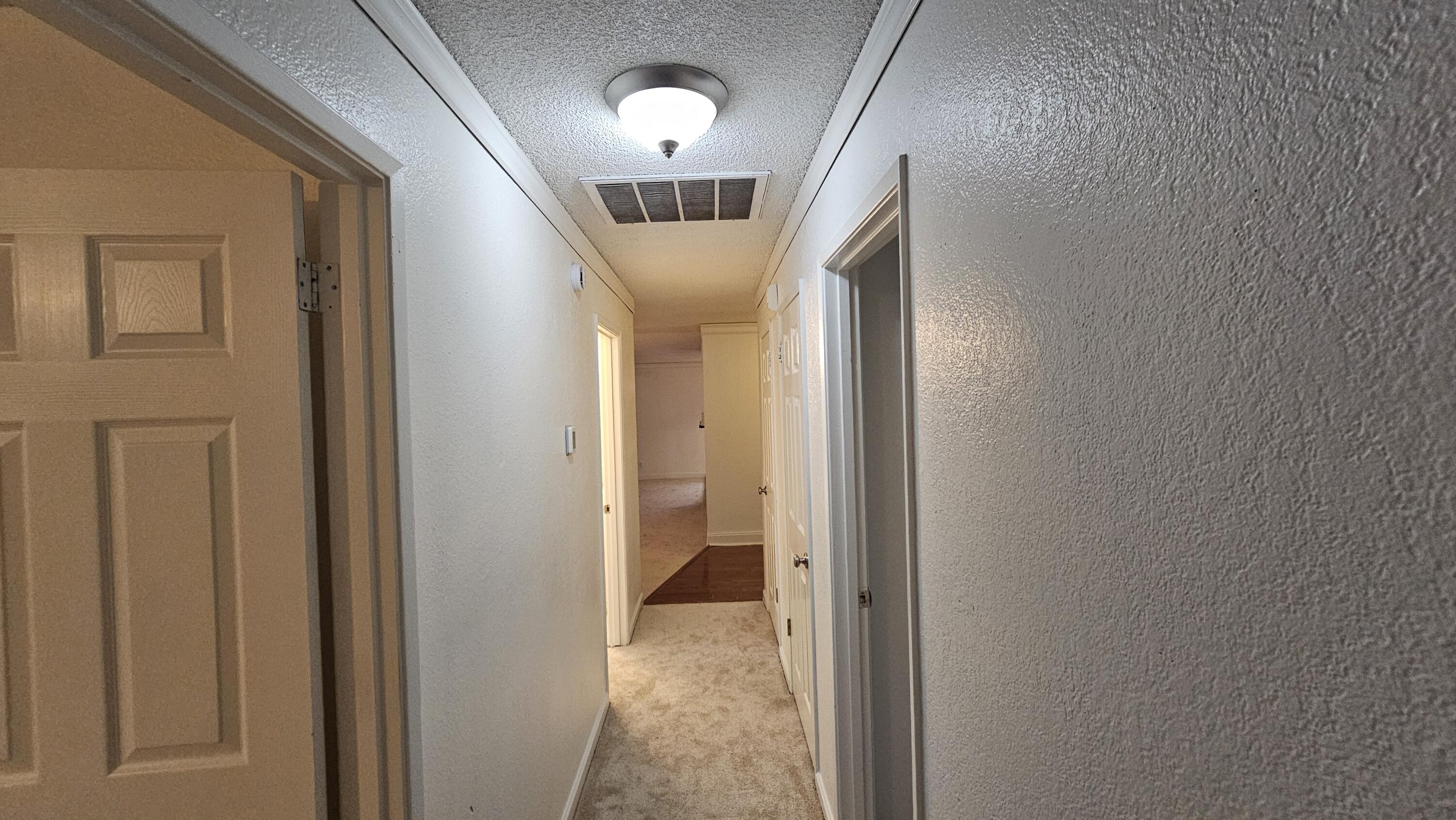 3211 S Vickie Ct, Visalia, CA 93277