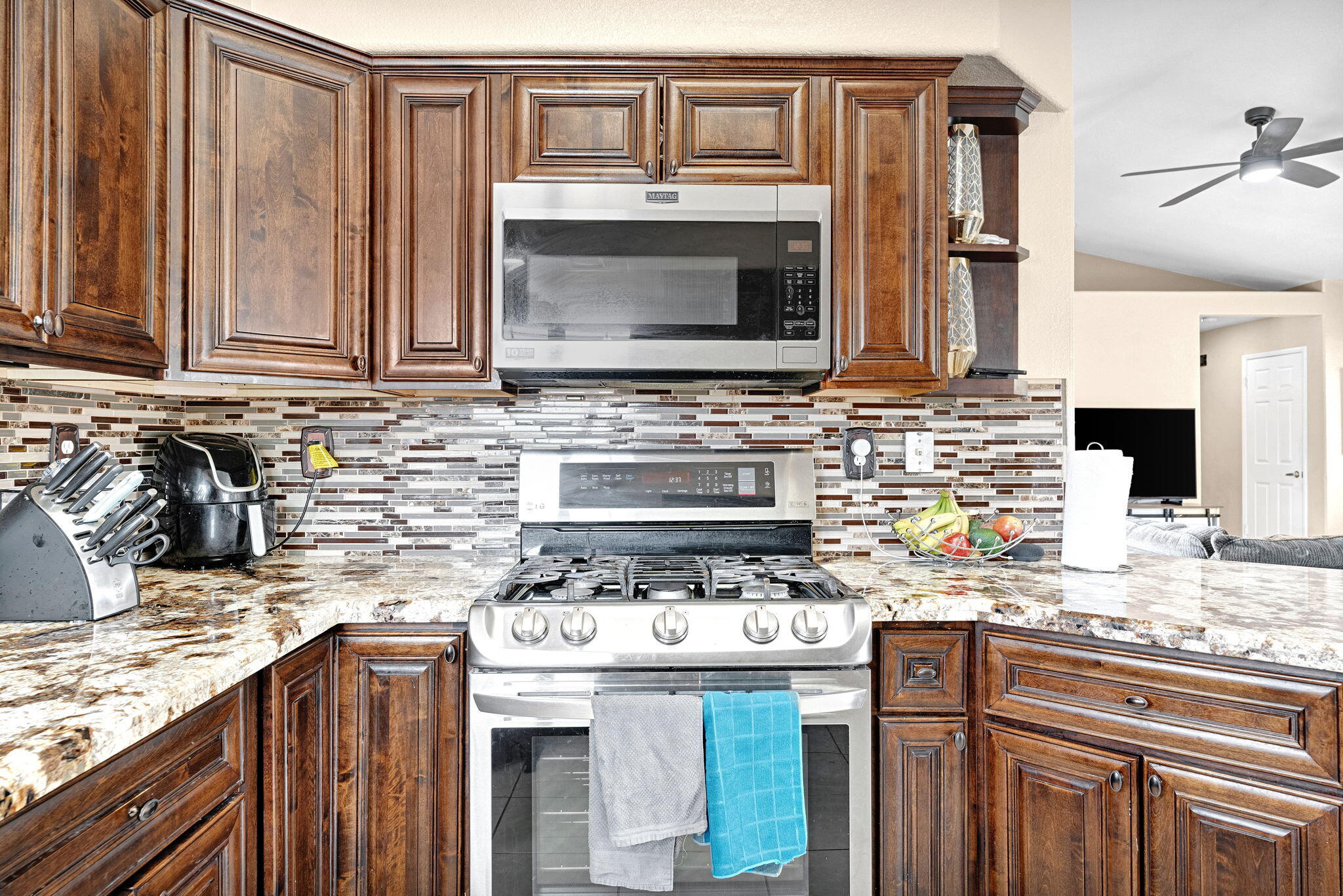513 Chianti Ct, Madera, CA 93637