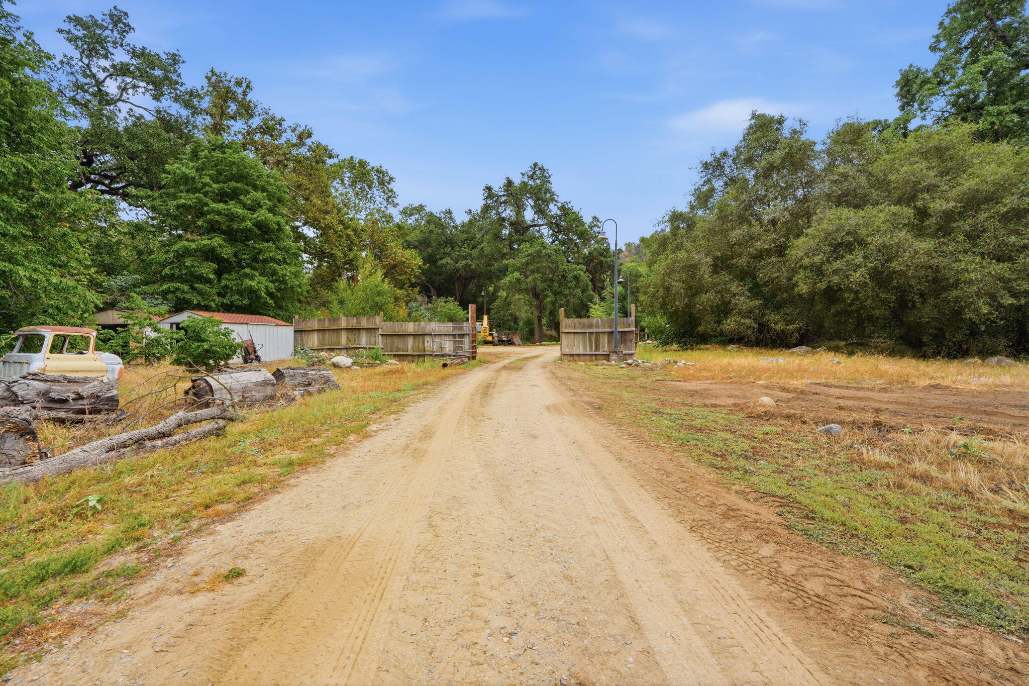44065 A South Fork Dr, Three Rivers, CA 93271