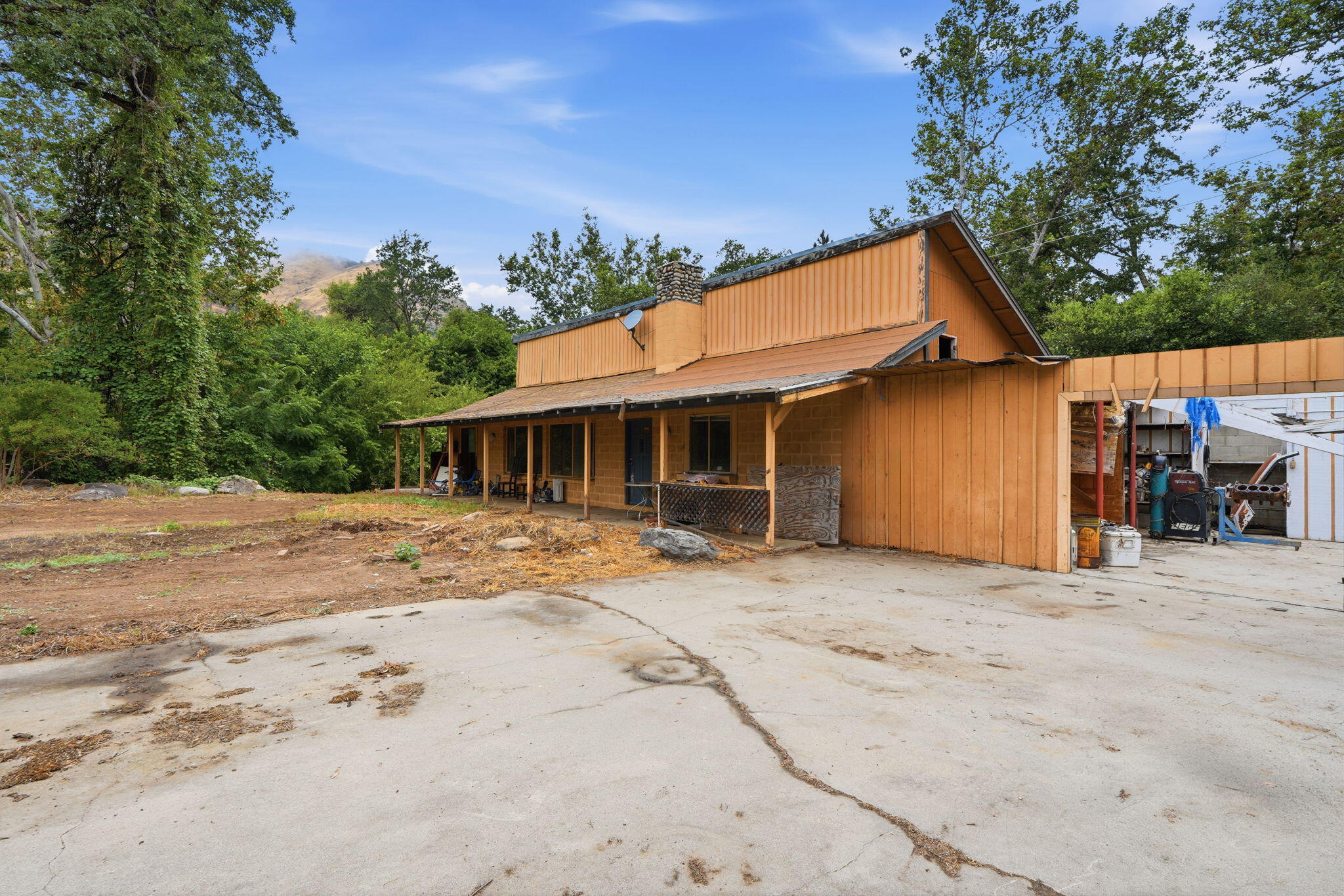 44065 A South Fork Dr, Three Rivers, CA 93271