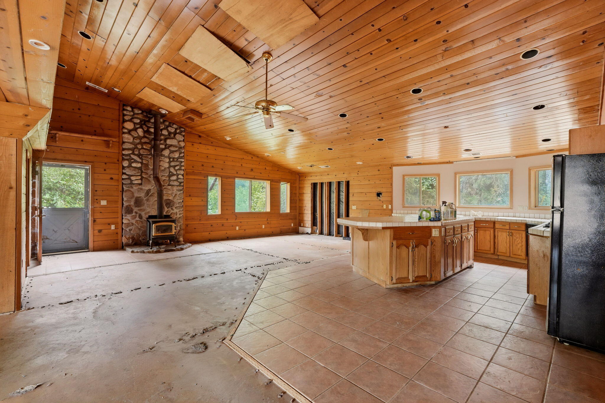 44065 A South Fork Dr, Three Rivers, CA 93271