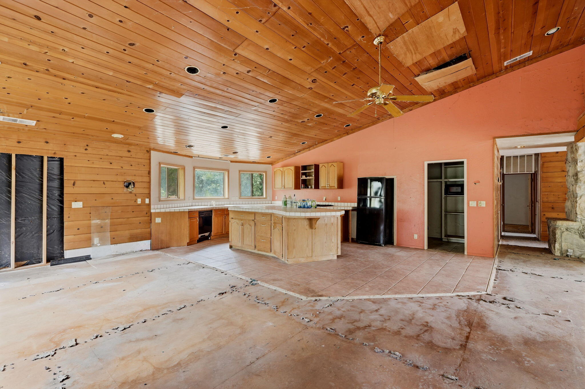 44065 A South Fork Dr, Three Rivers, CA 93271