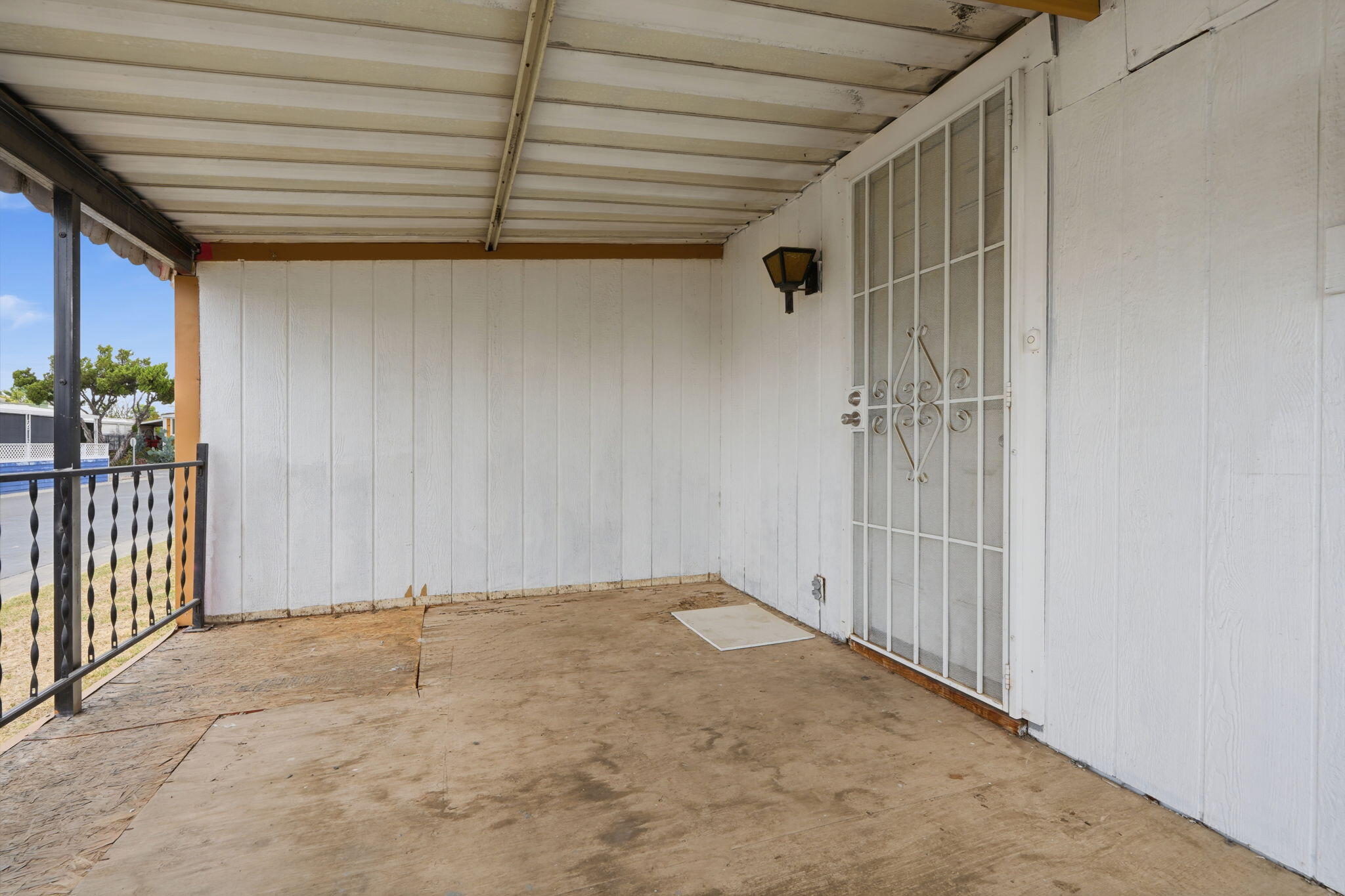 852 E Grangeville Blvd #62, Hanford, CA 93230