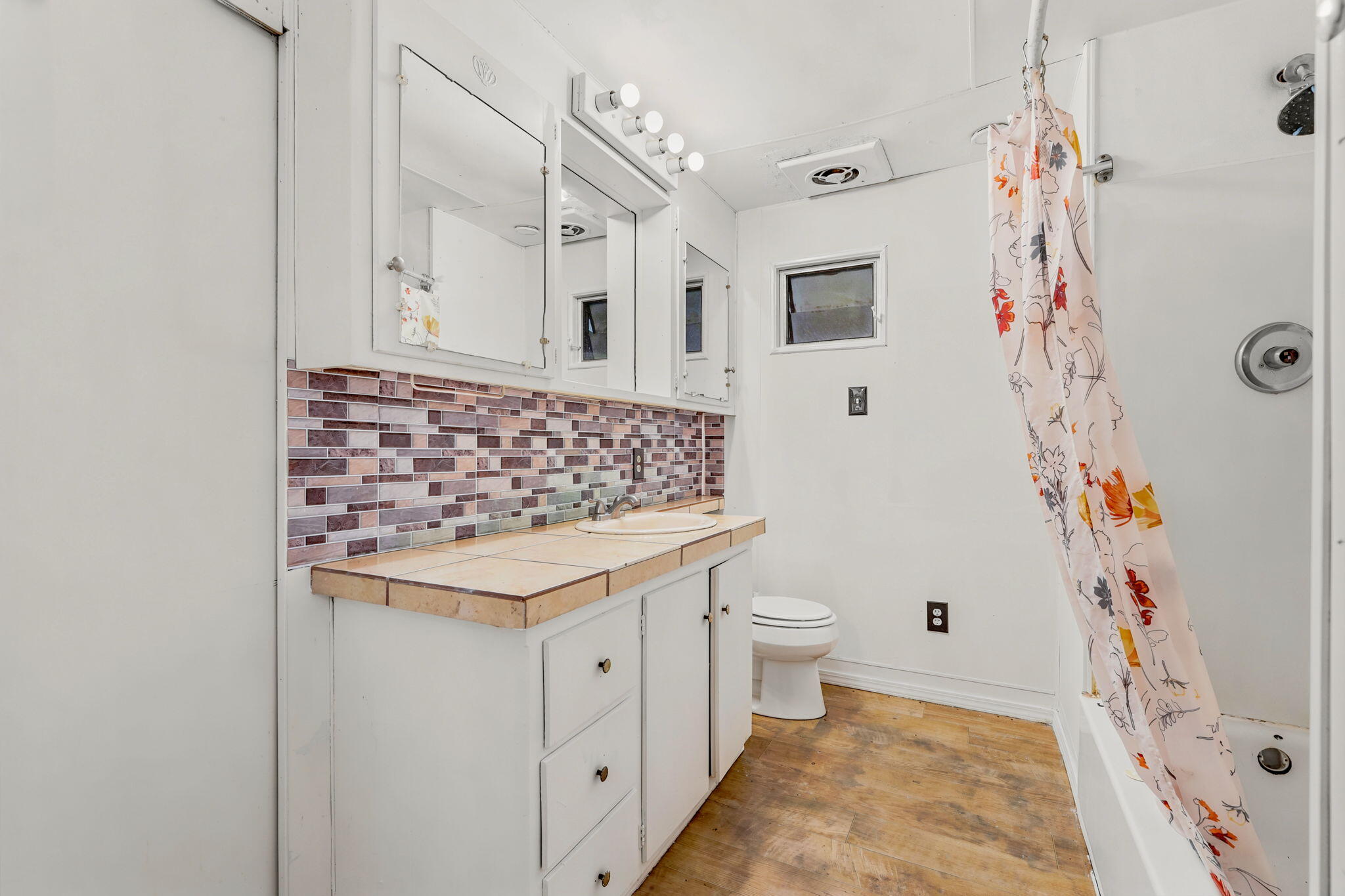 852 E Grangeville Blvd #62, Hanford, CA 93230