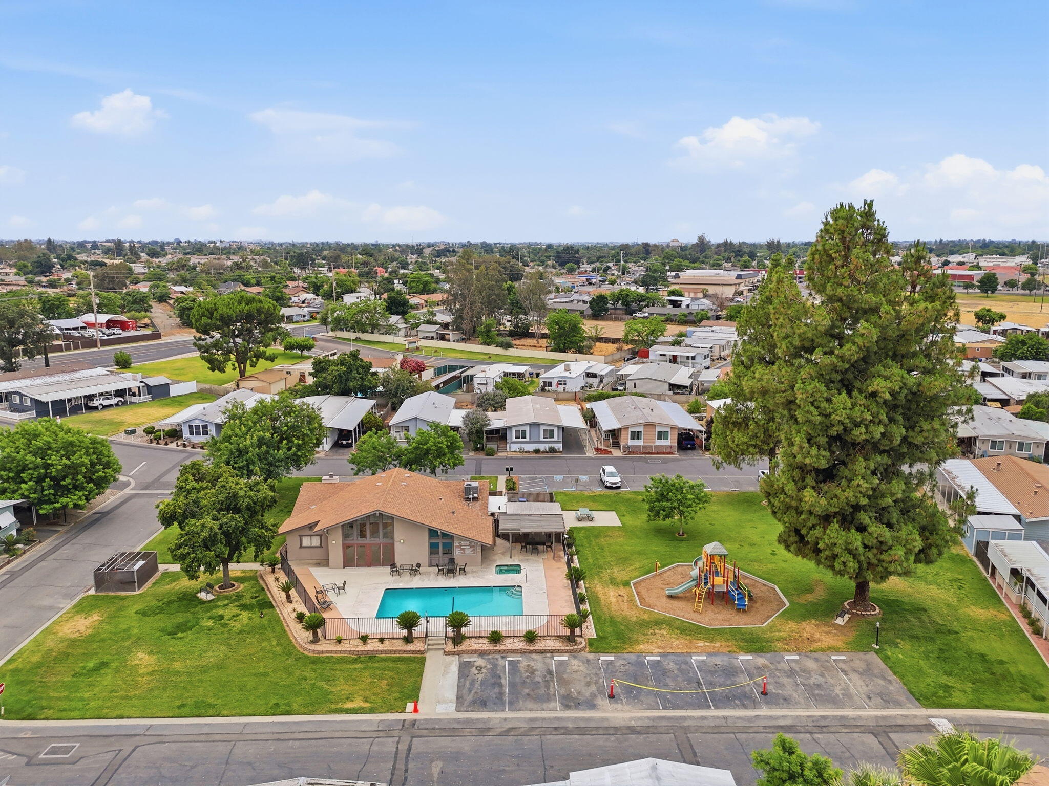 852 E Grangeville Blvd #62, Hanford, CA 93230