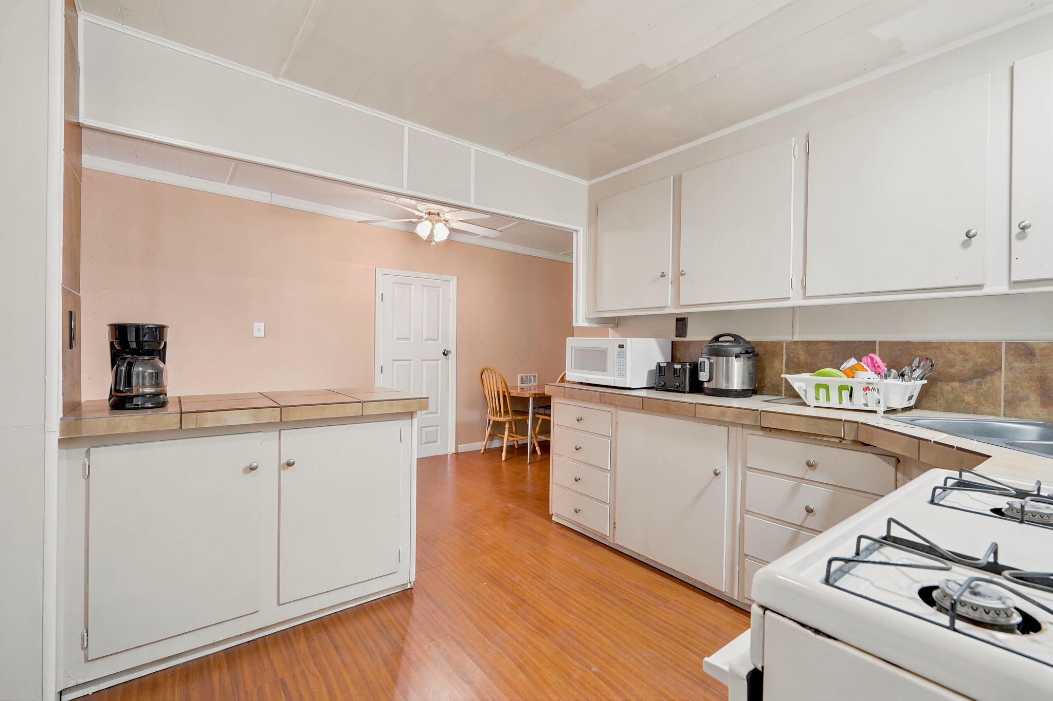 852 E Grangeville Blvd #62, Hanford, CA 93230