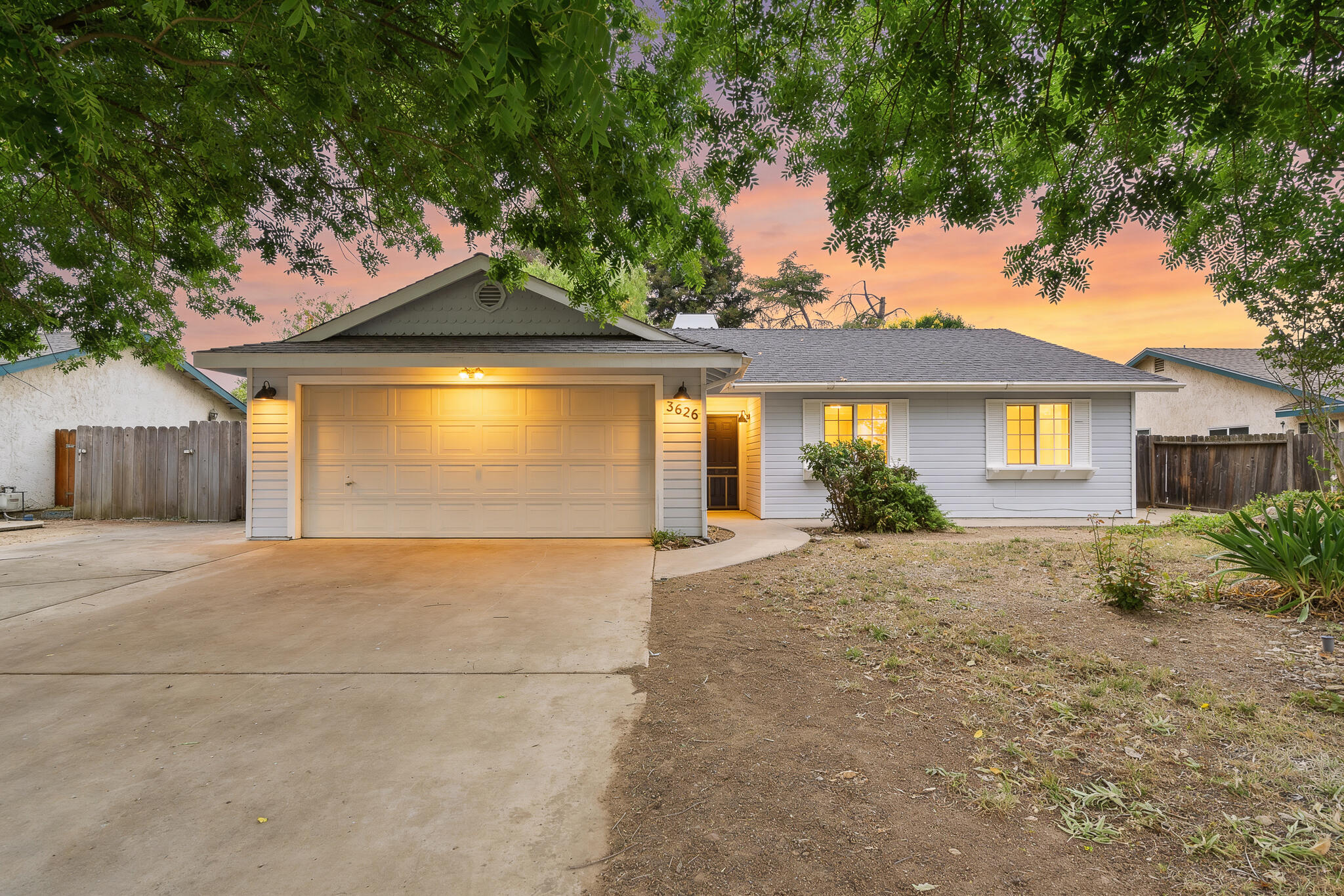 3626 S Chatham Ct, Visalia, CA 93277