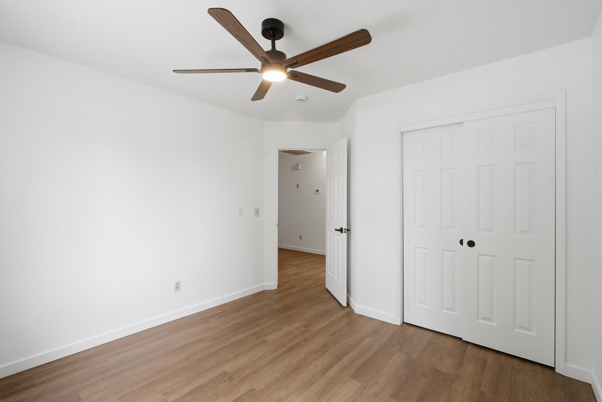 3626 S Chatham Ct, Visalia, CA 93277