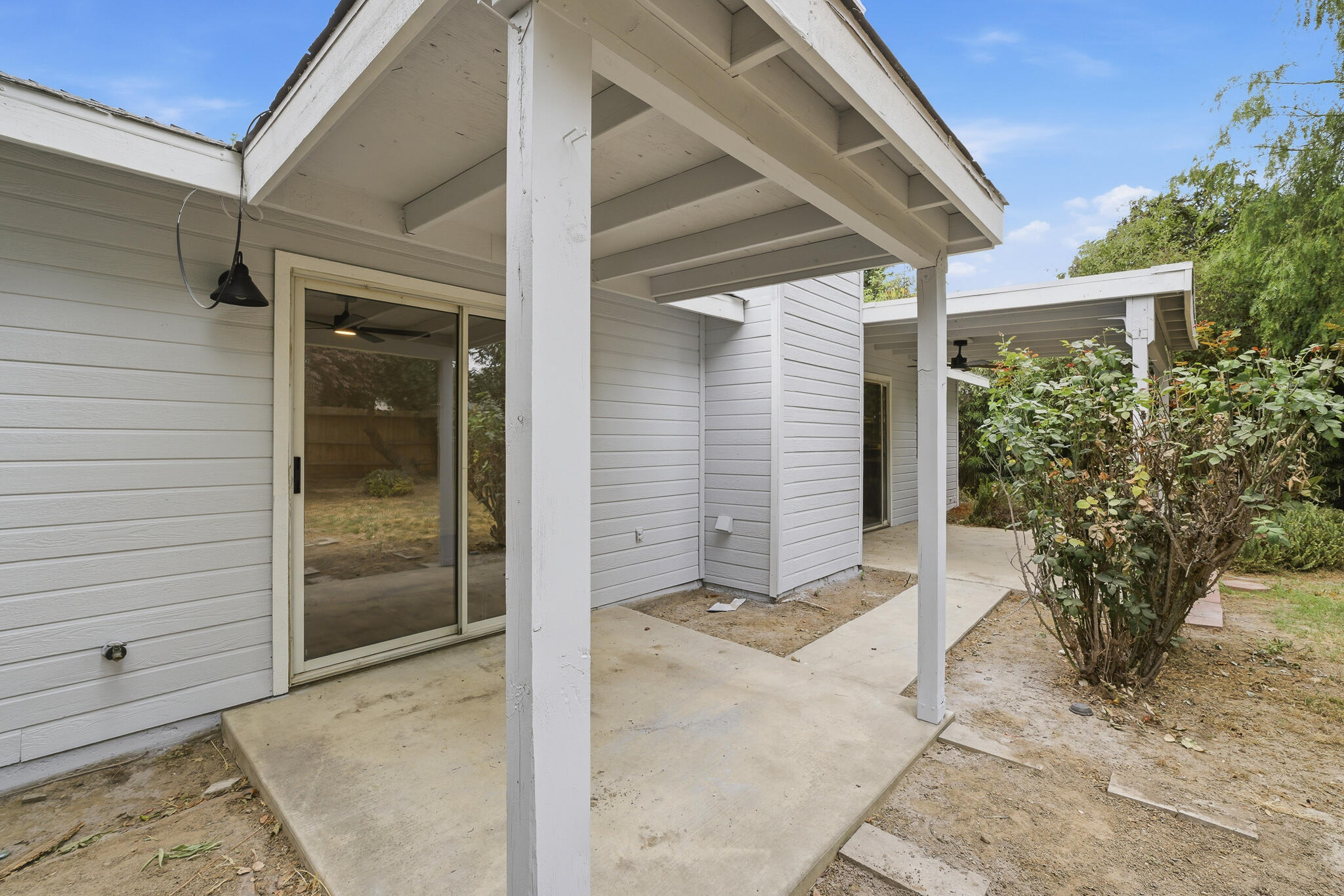 3626 S Chatham Ct, Visalia, CA 93277
