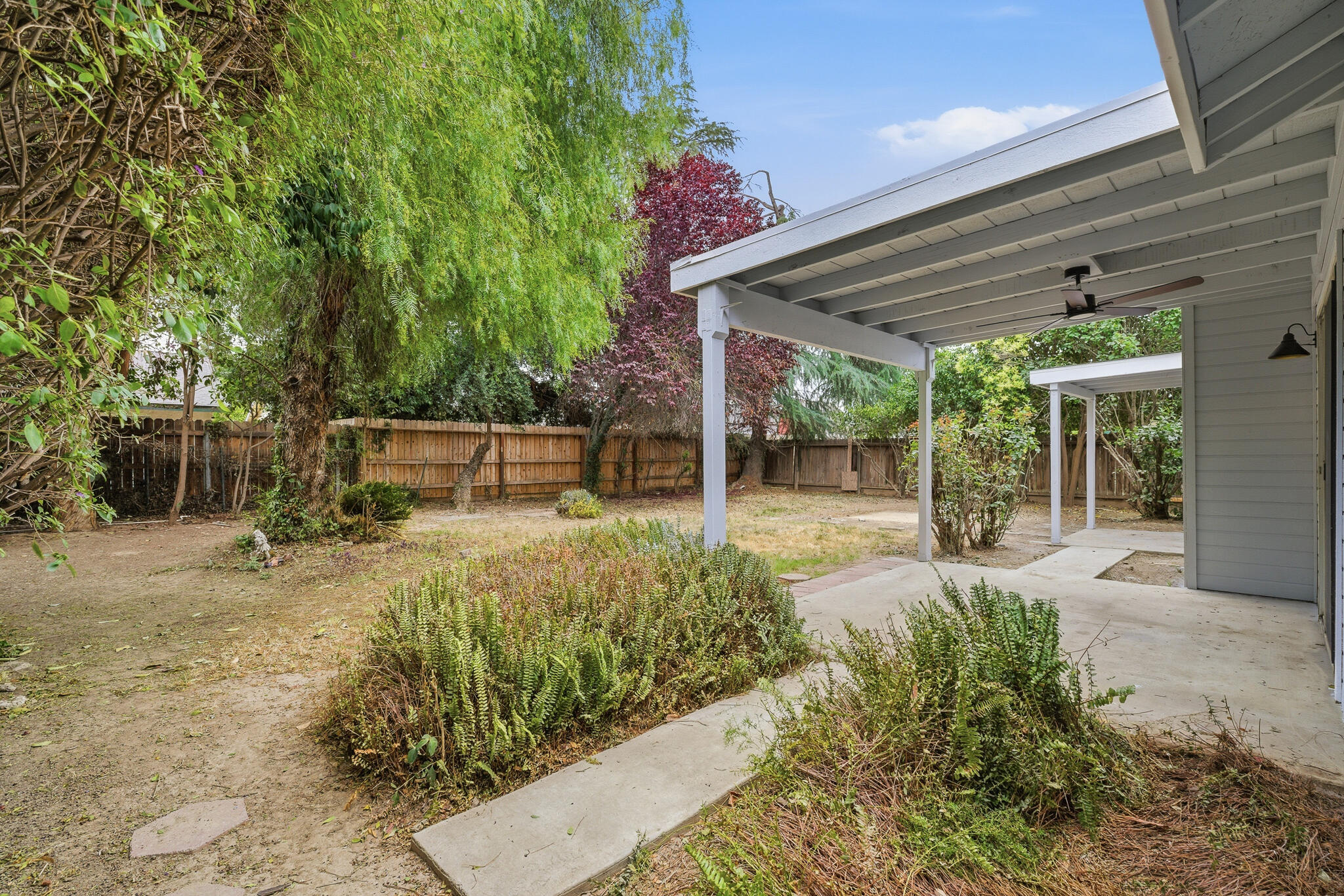 3626 S Chatham Ct, Visalia, CA 93277