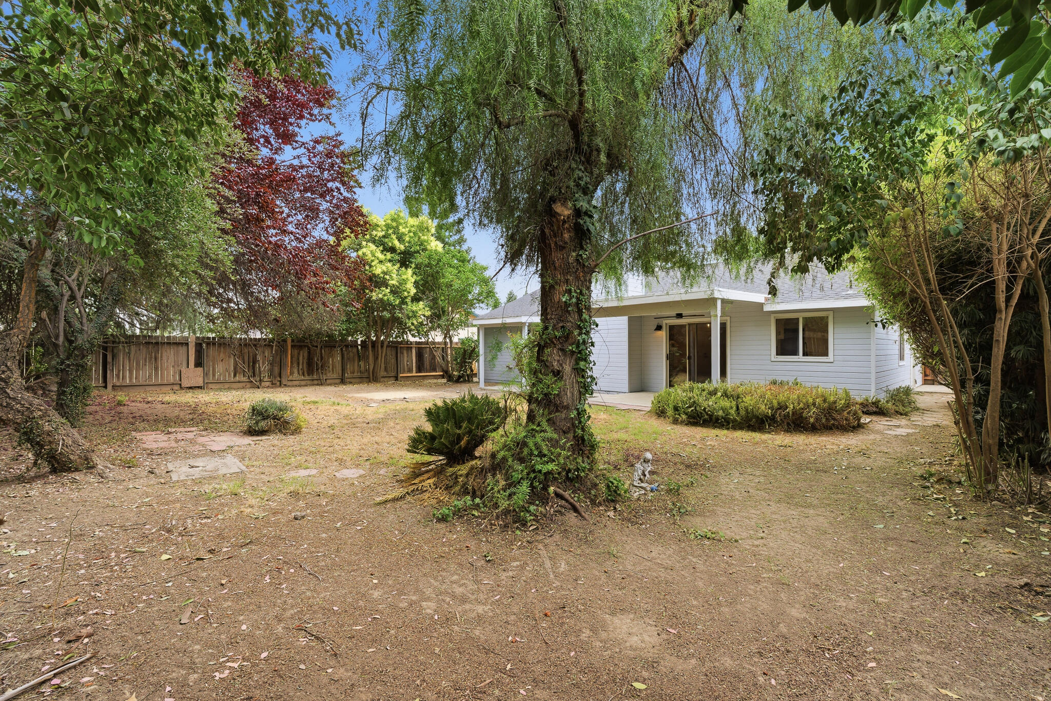 3626 S Chatham Ct, Visalia, CA 93277