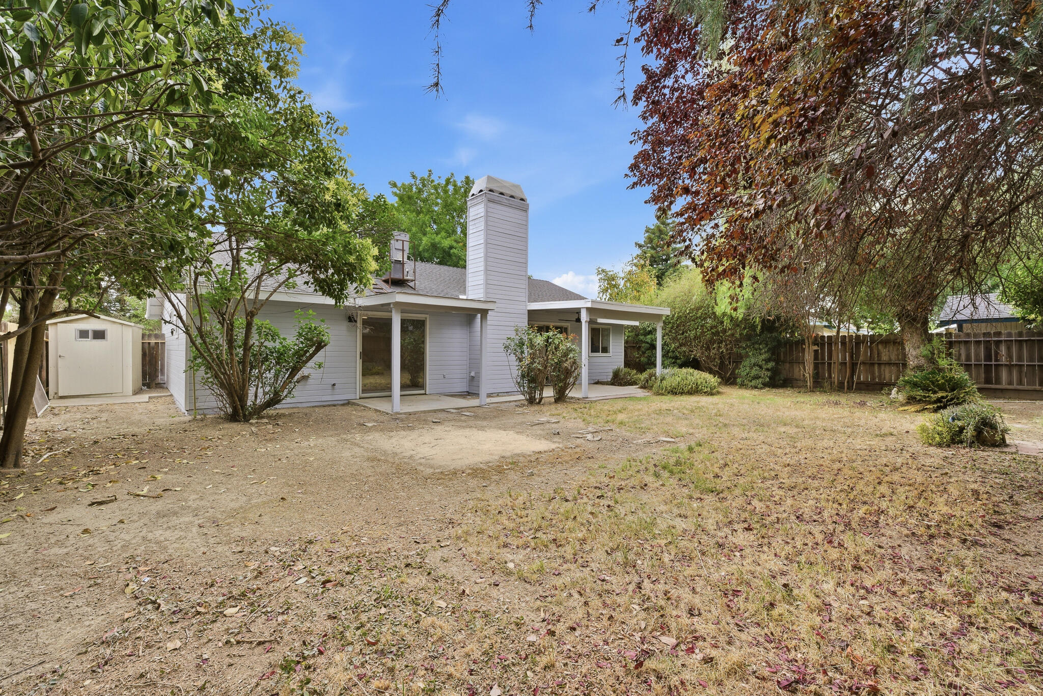 3626 S Chatham Ct, Visalia, CA 93277