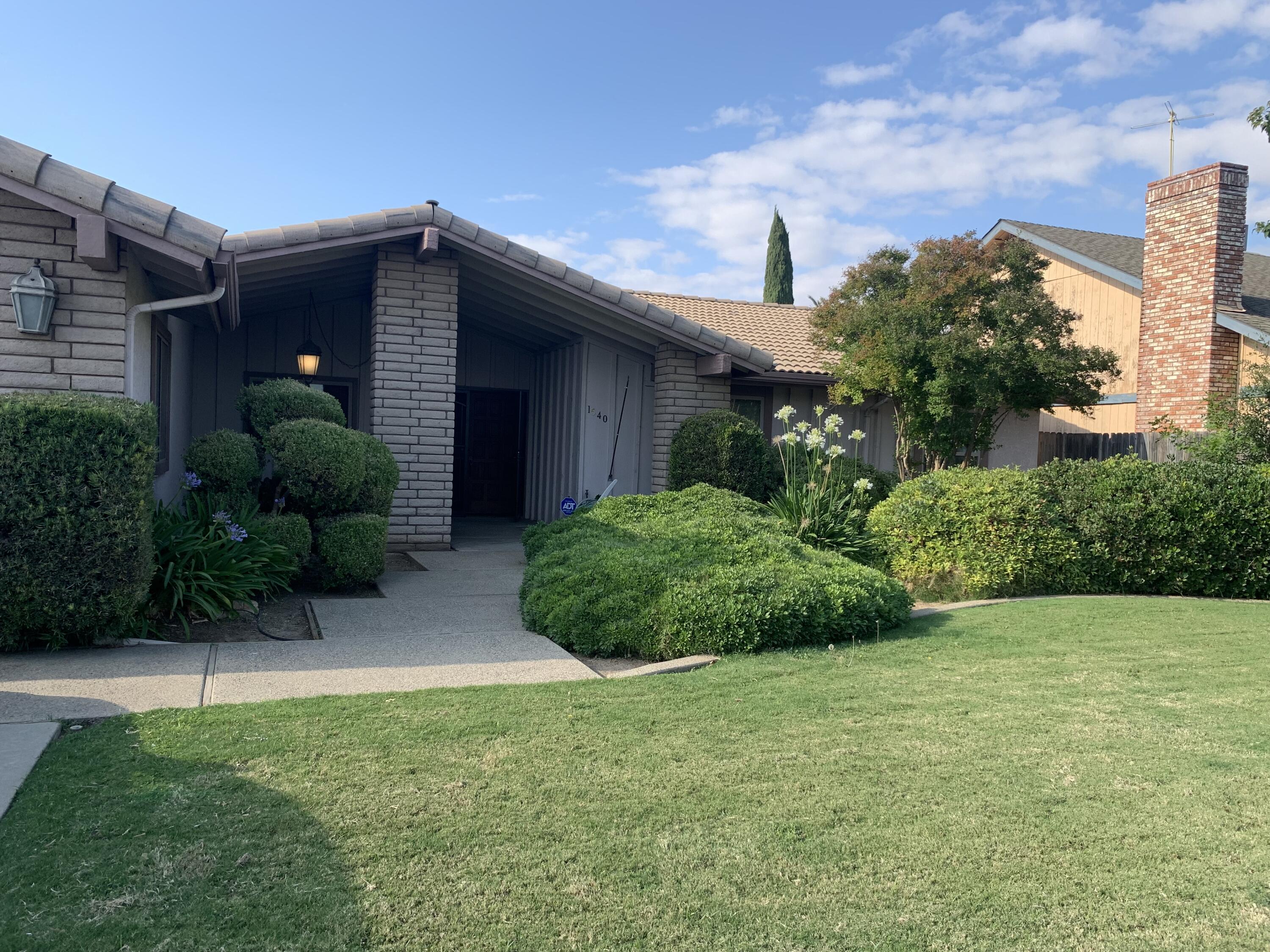 1540 Nancy Cir, Porterville, CA 93257