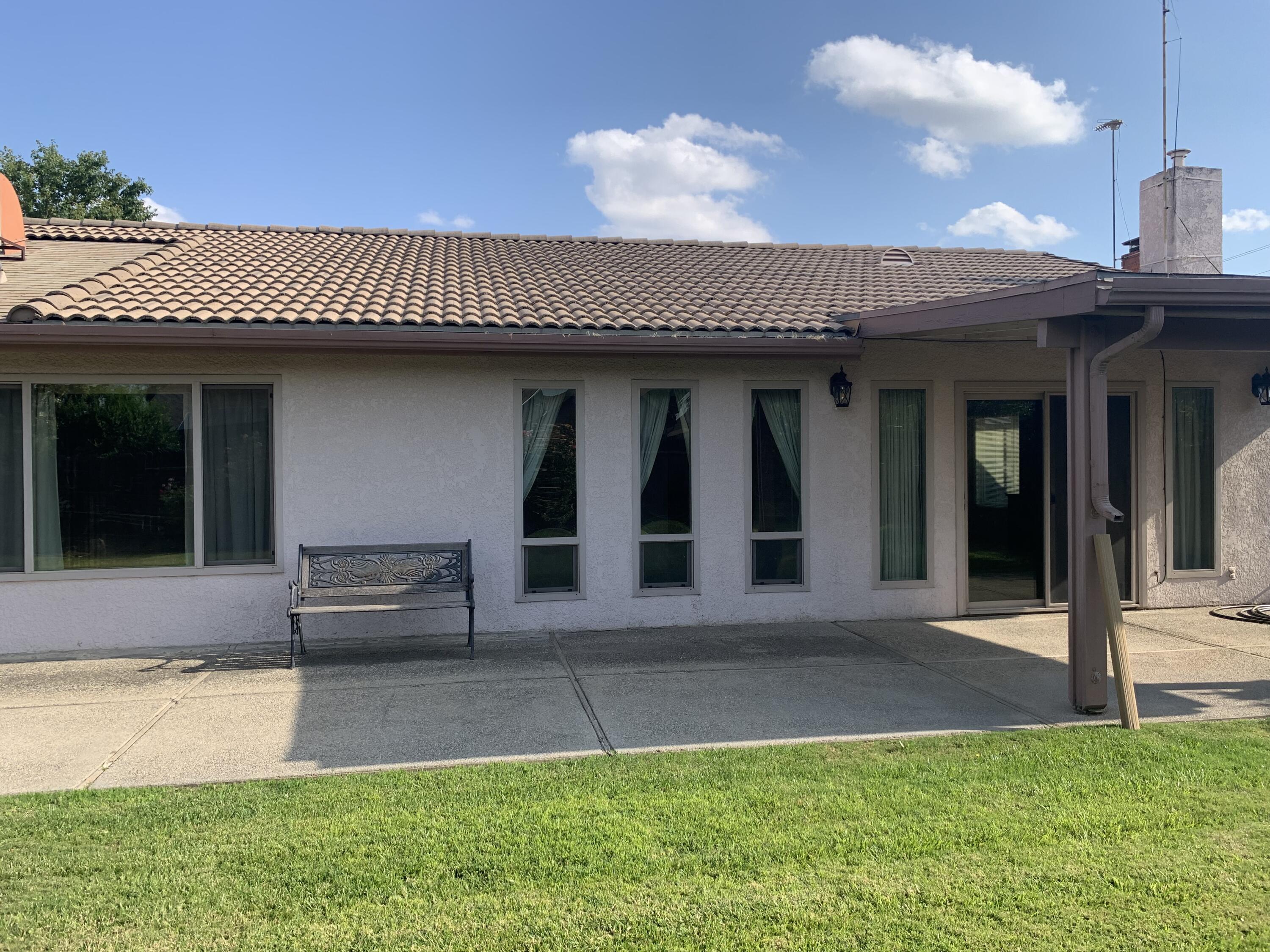1540 Nancy Cir, Porterville, CA 93257