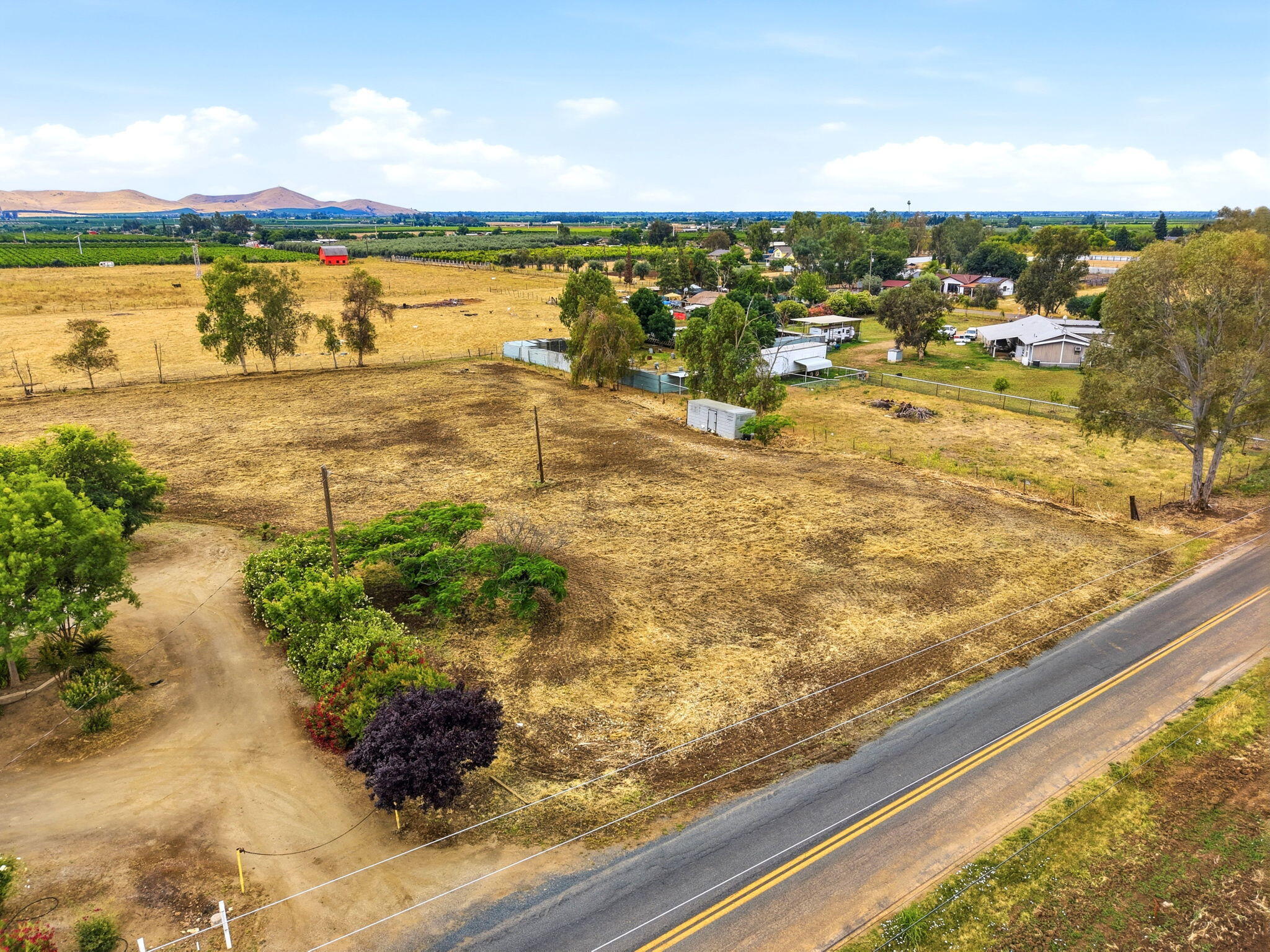25295 Ave 212, Lindsay, CA 93247