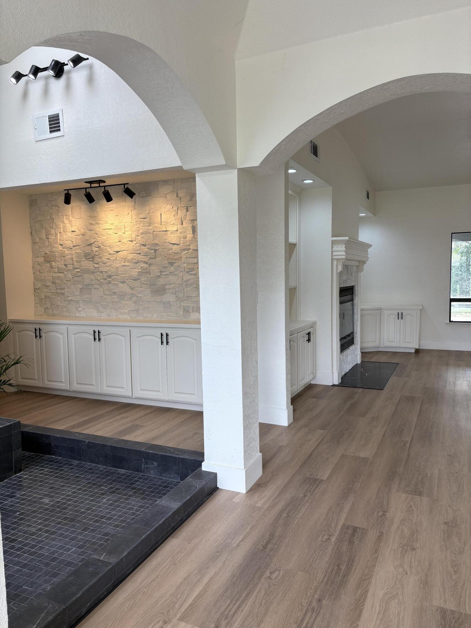 5739 W Sweet Dr, Visalia, CA 93291