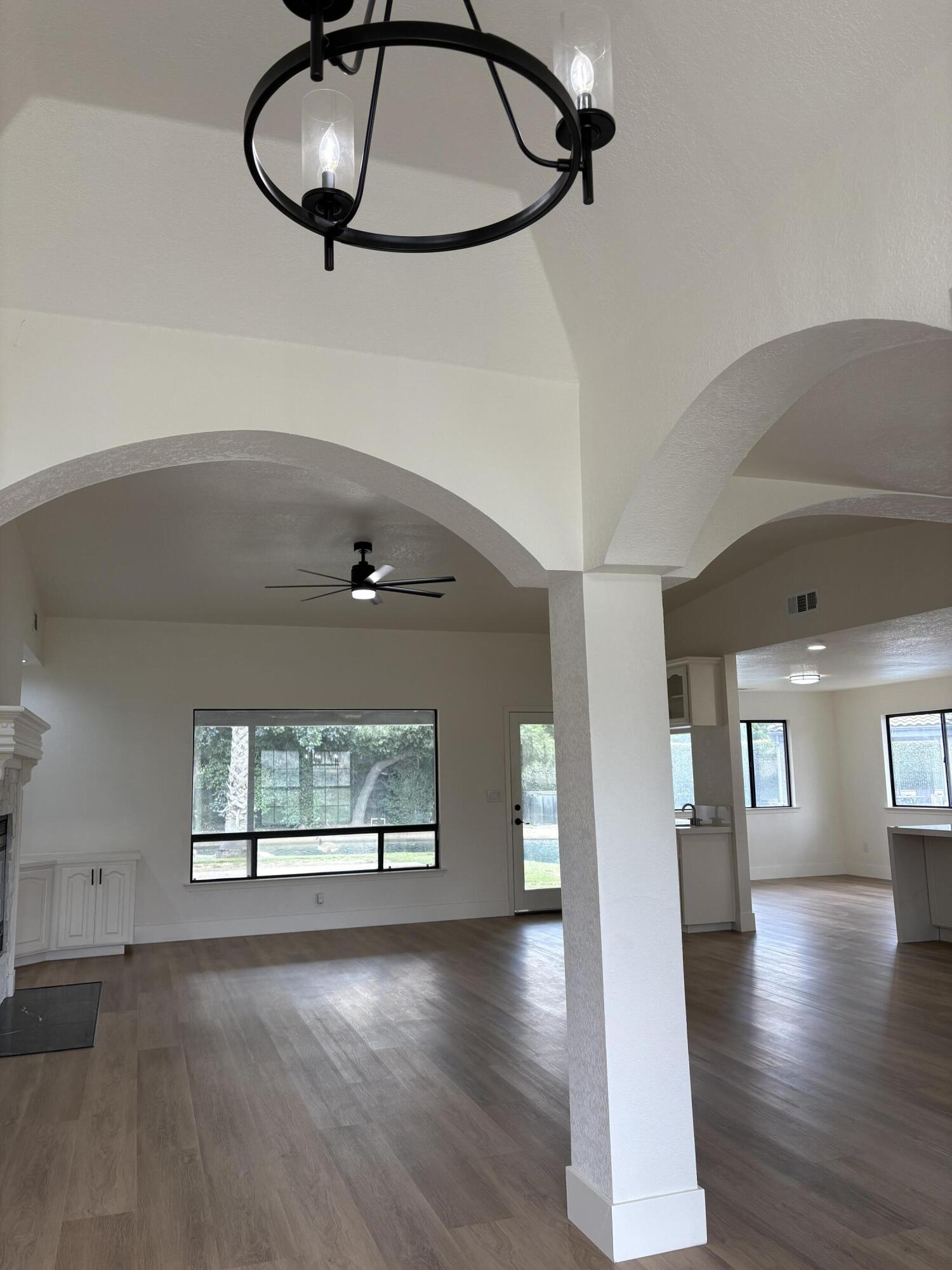 5739 W Sweet Dr, Visalia, CA 93291