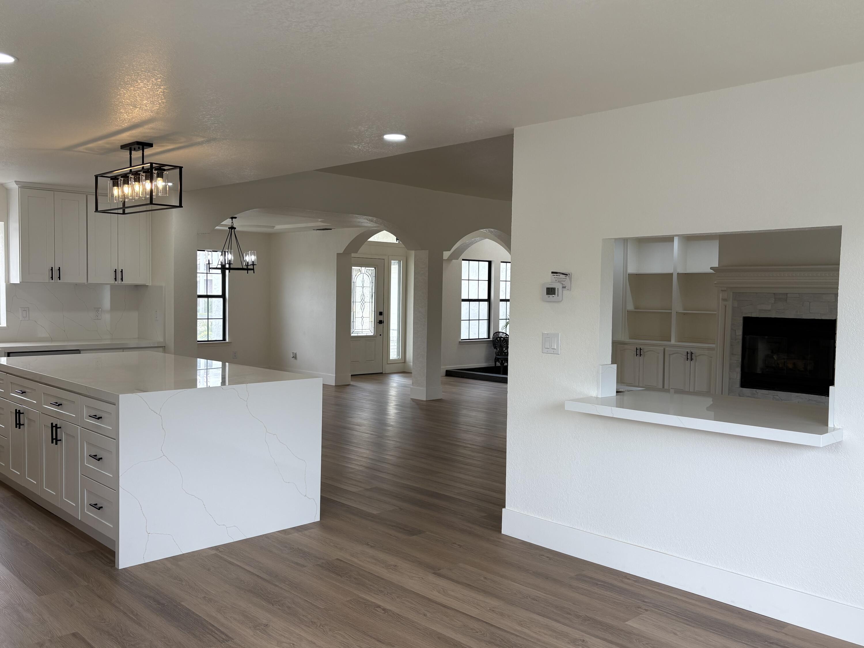 5739 W Sweet Dr, Visalia, CA 93291