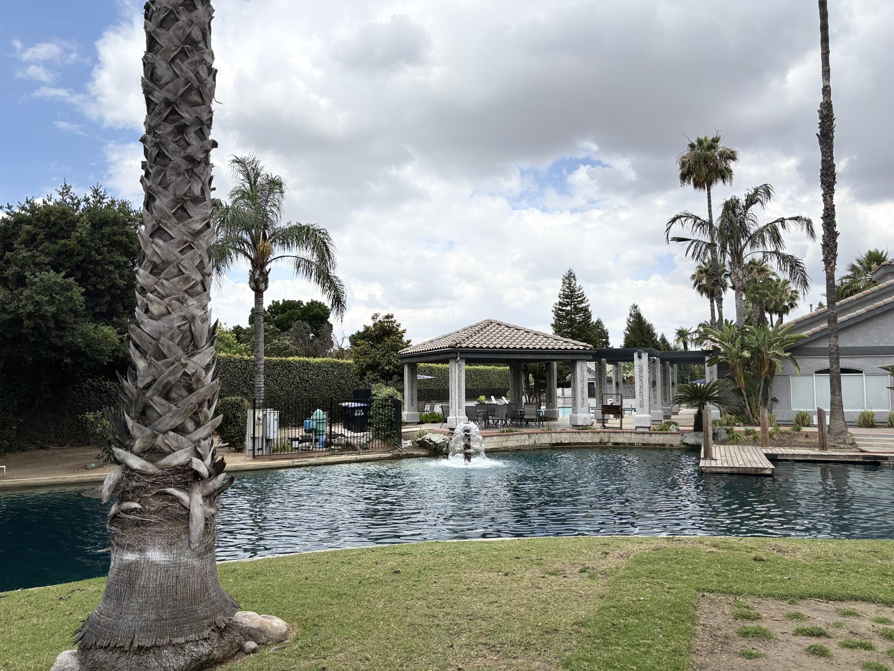 5739 W Sweet Dr, Visalia, CA 93291