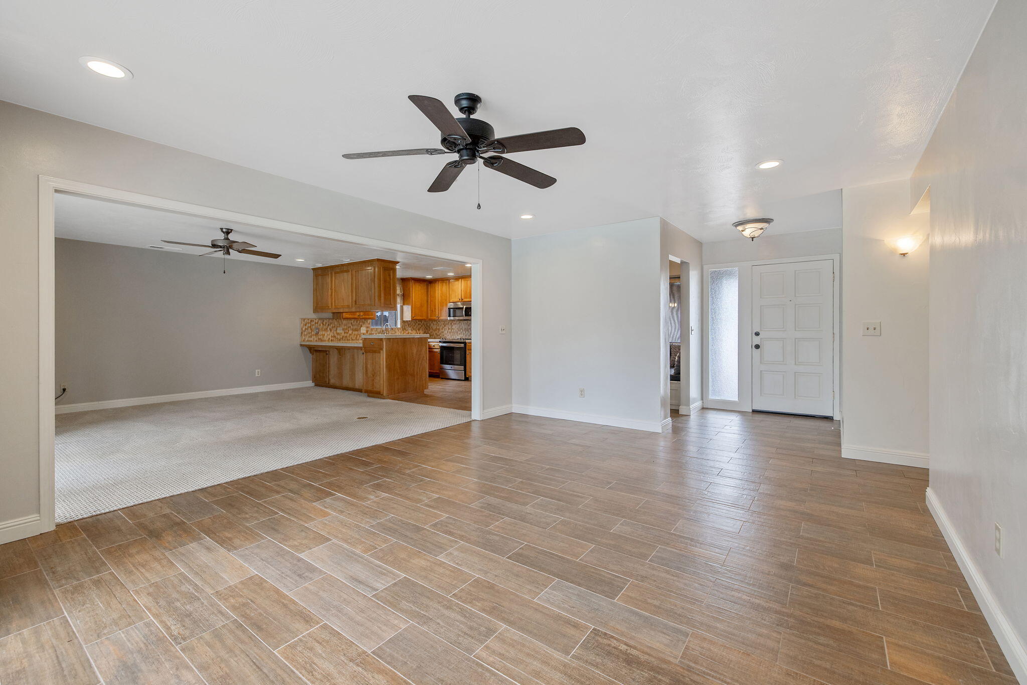 3142 W Sunnyside Ct, Visalia, CA 93277