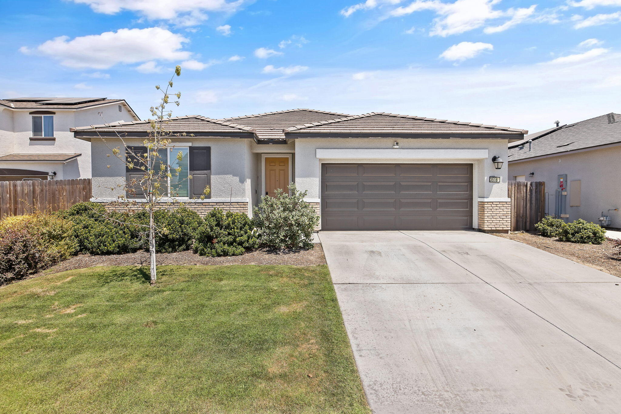 3518 E Laura Ct, Visalia, CA 93292
